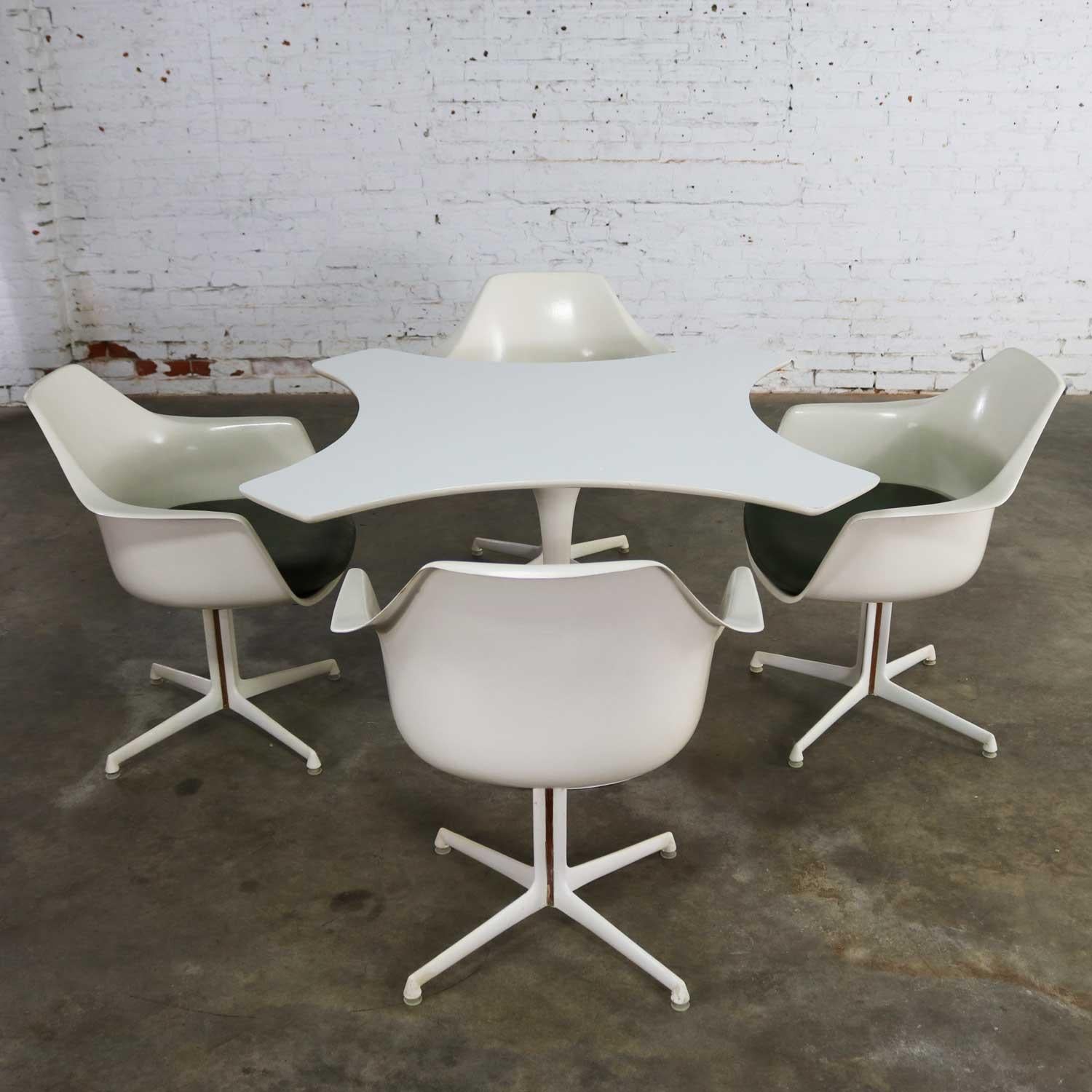 American Mid-Century Modern Burke Tulip Game Table and 4 Fiberglass Shell Chairs