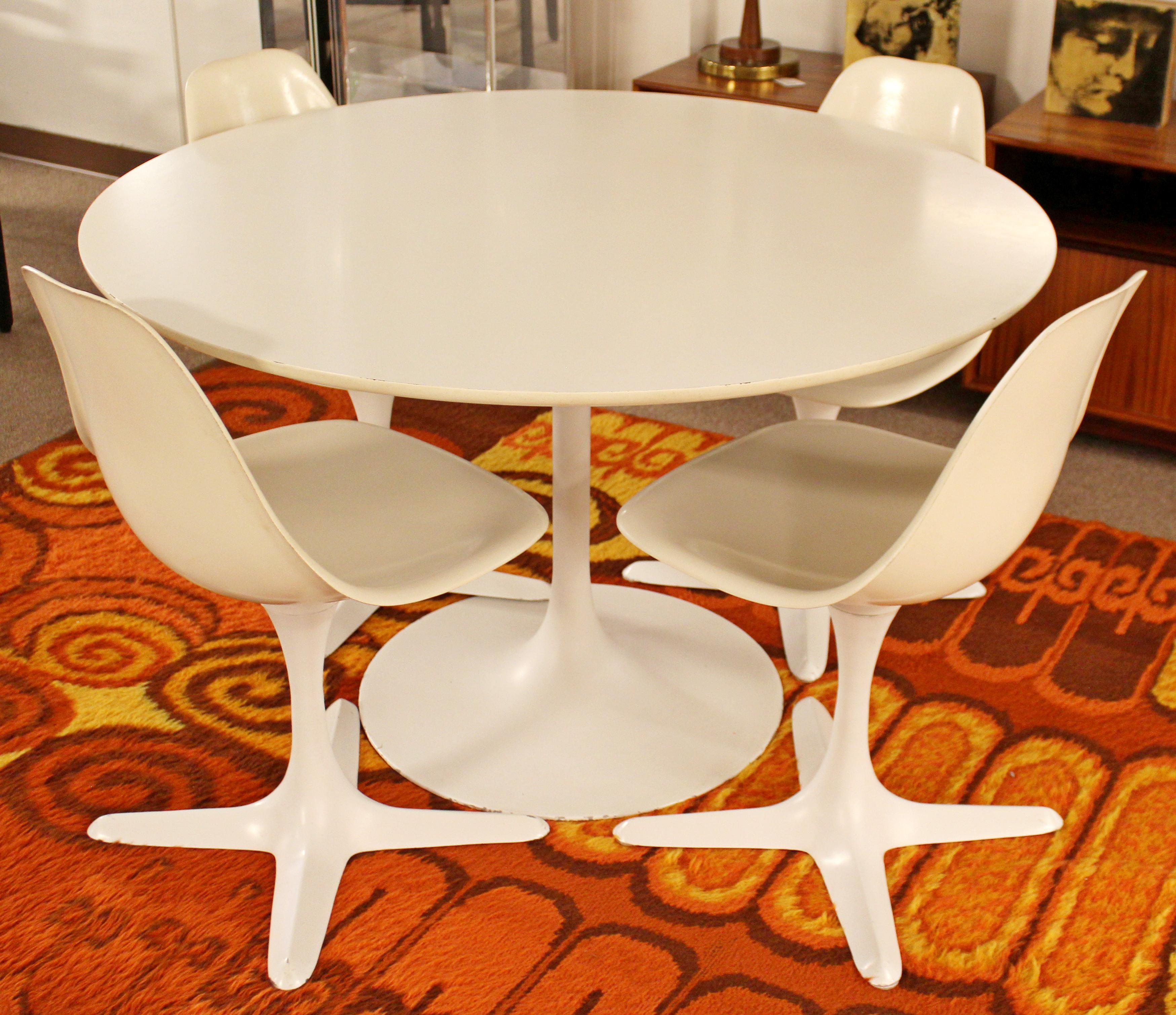 Mid-Century Modern Burke Tulip Propeller Dining Dinette Set Table 4 Chairs 1960s In Good Condition In Keego Harbor, MI