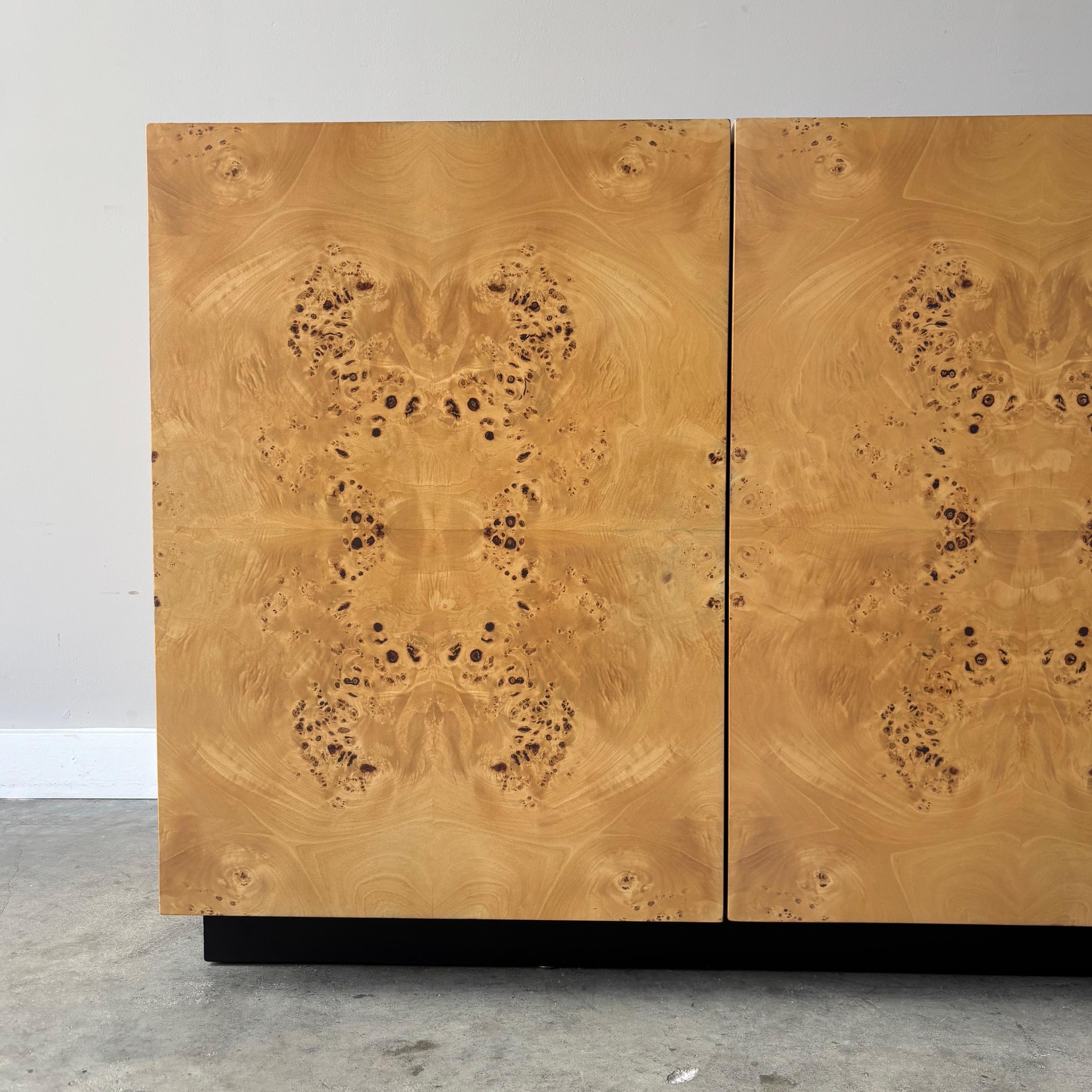 Mid Century Modern Burl Credenza by Arthur Umanoff For Sale 6