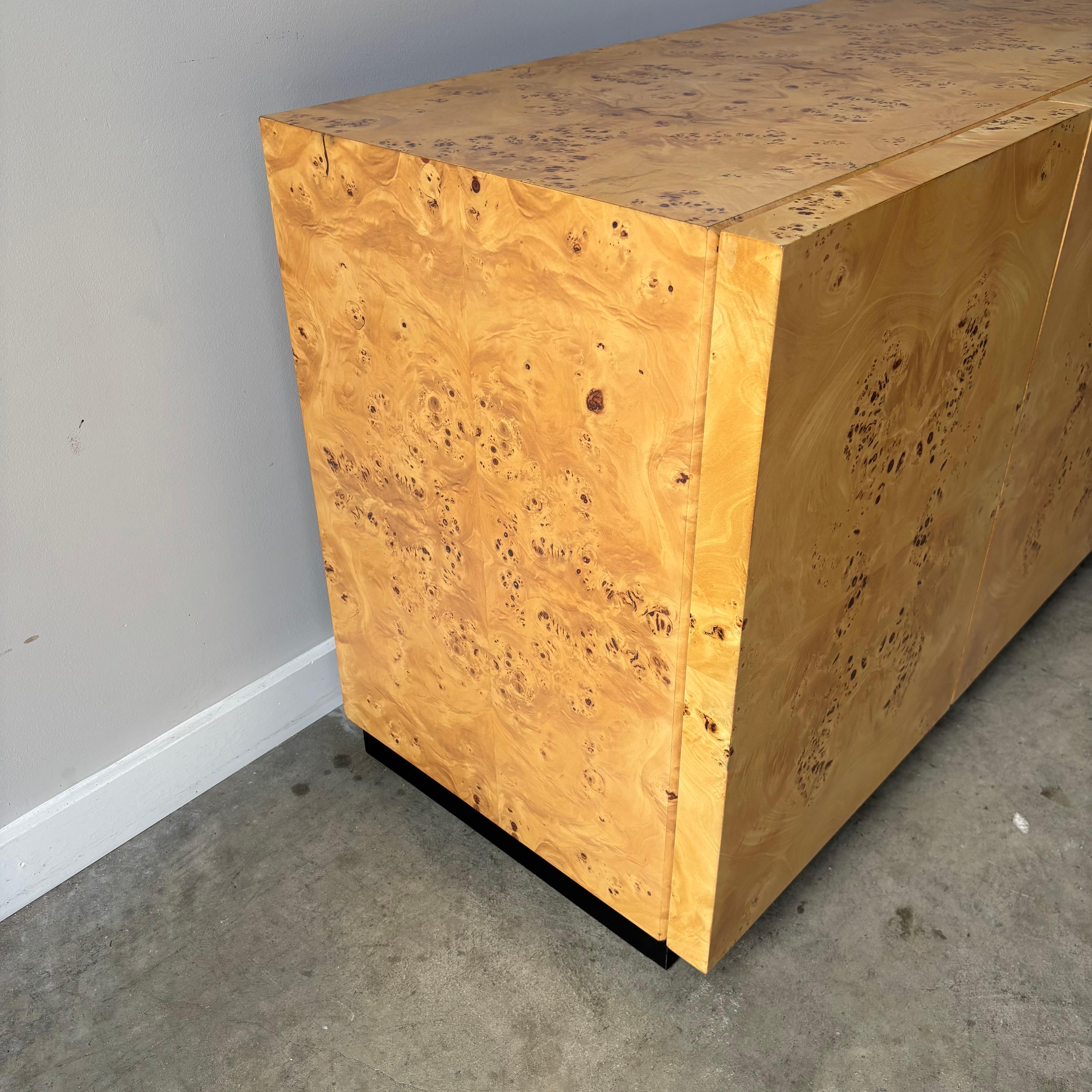 Mid Century Modern Burl Credenza by Arthur Umanoff For Sale 3
