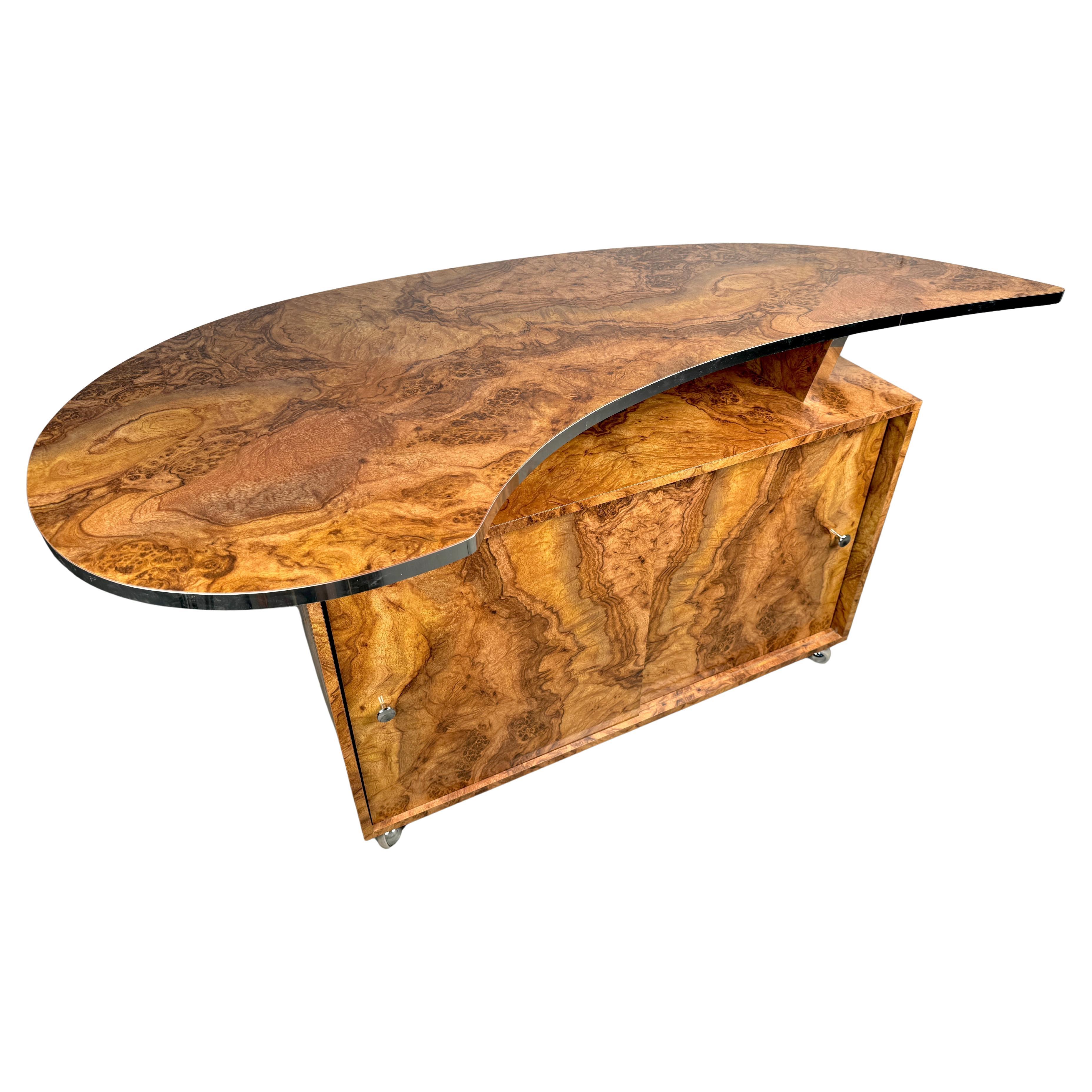 What is a rolling bar?