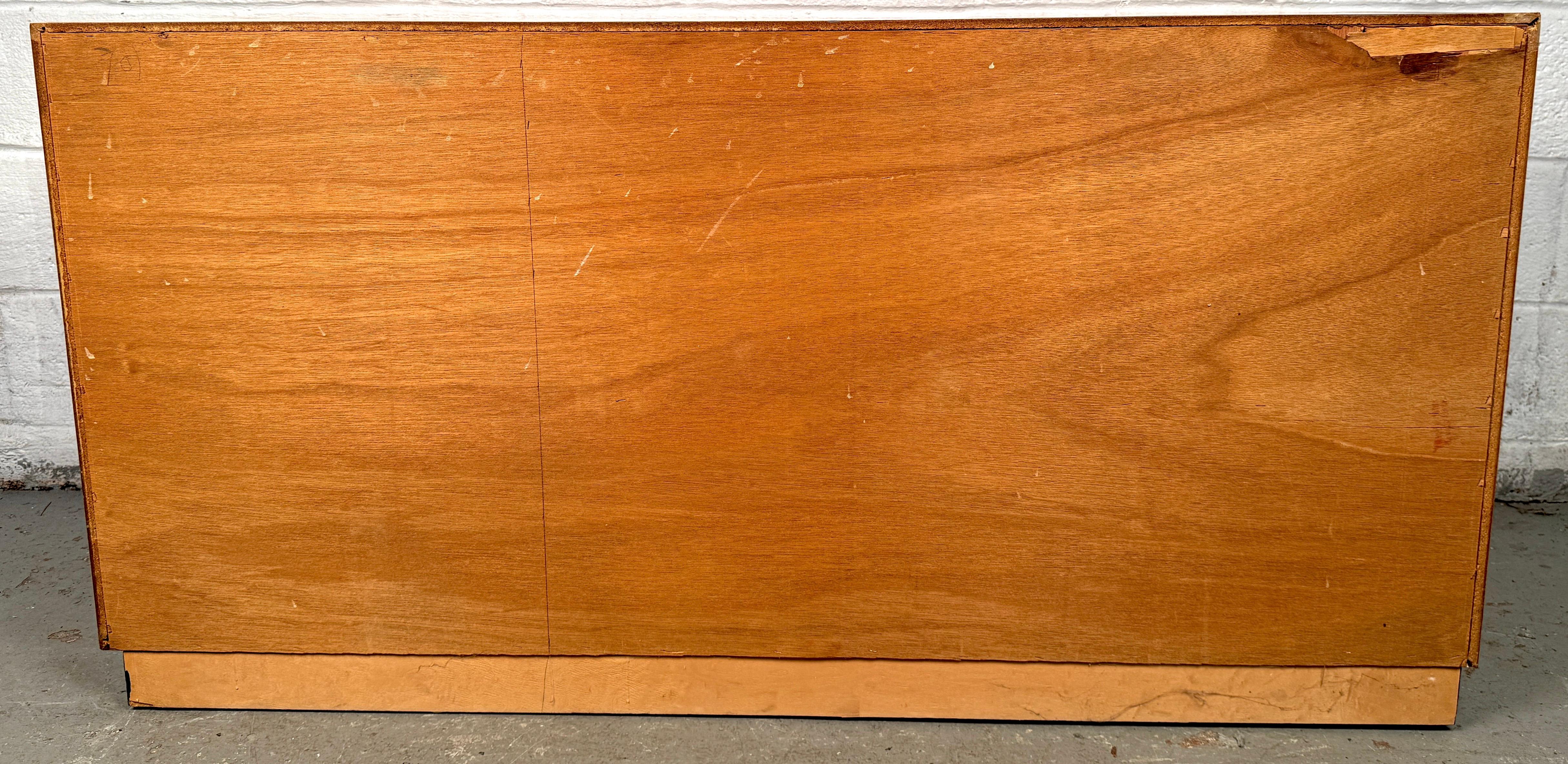 Credenza in radica moderna del Medioevo in vendita 13