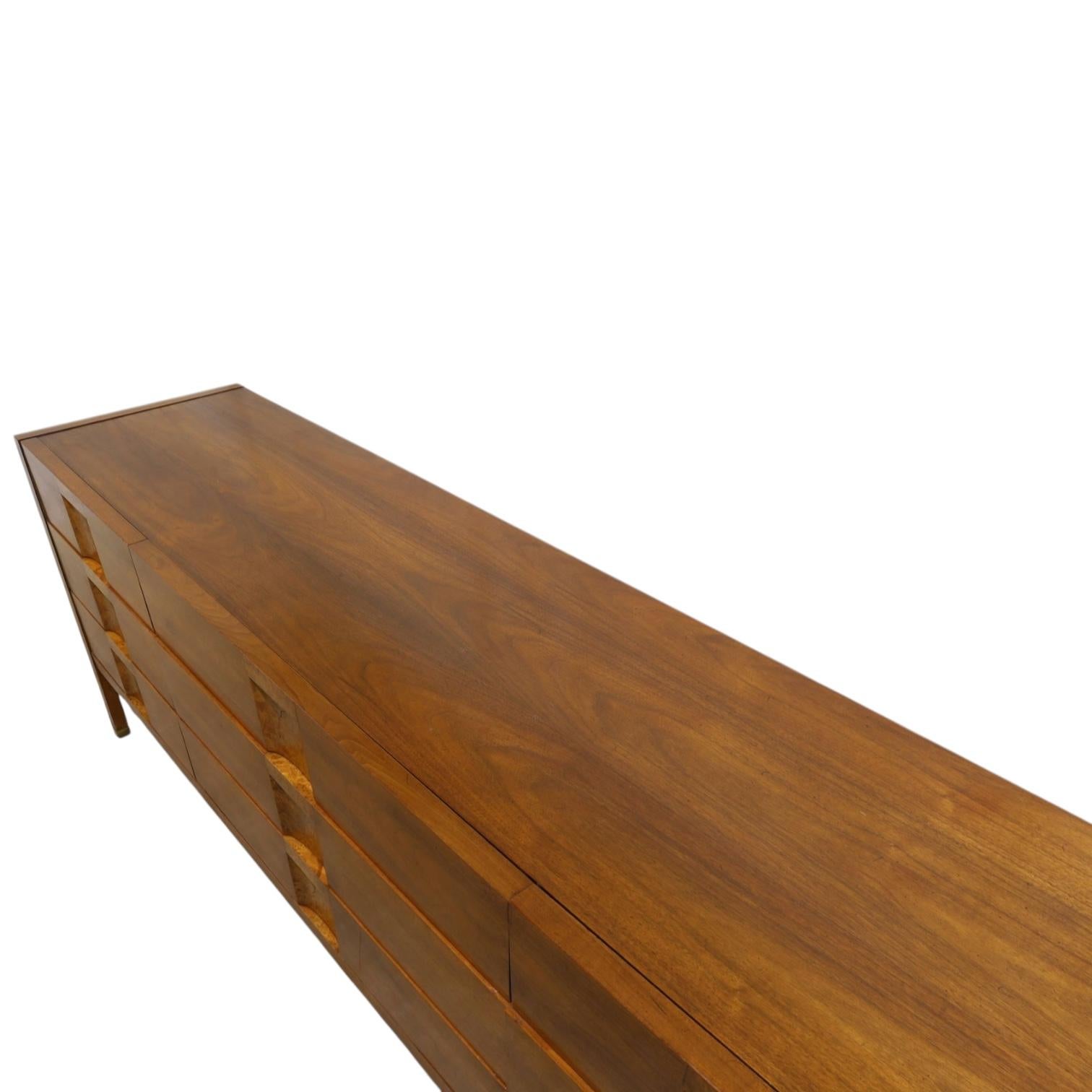 Mid-Century Modern Burl Walnut Credenza / Cabinet By Lane Furniture 6
