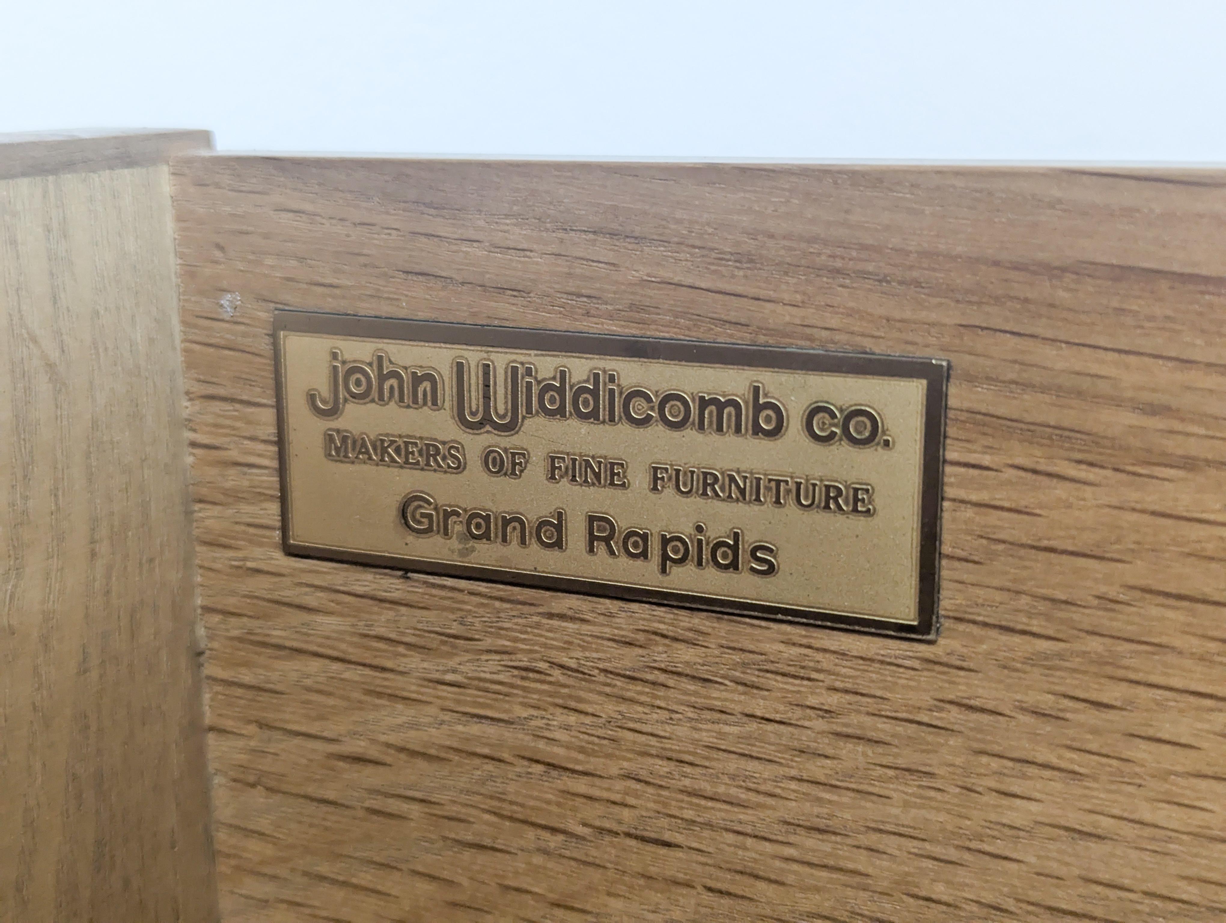 Mid Century Modern Burl Wood Campaign Dresser by John Widdicomb, c1960s For Sale 3