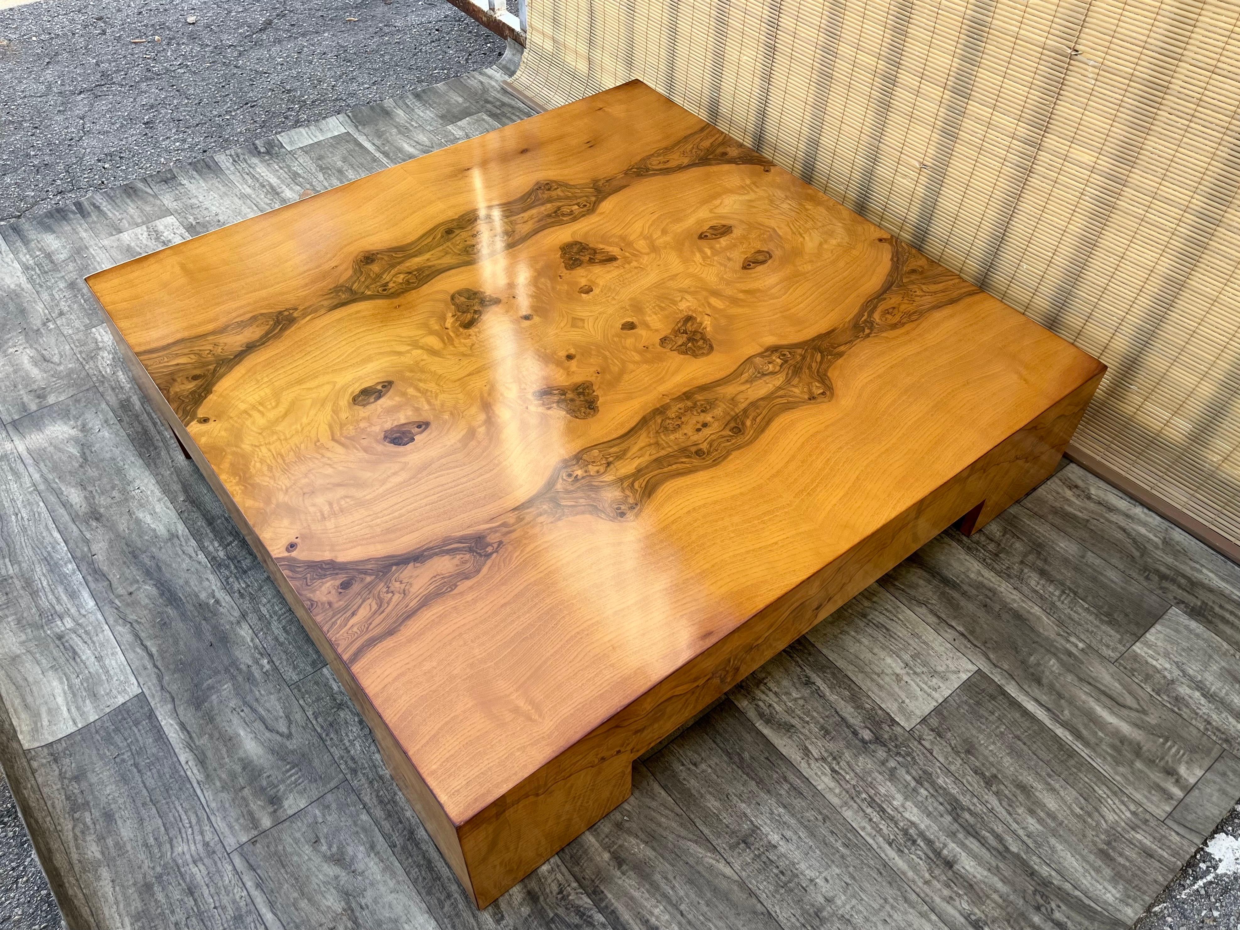 Mid Century Modern Burl Wood Coffee Table Attributed to Milo Baughman. C. 1970s For Sale 11