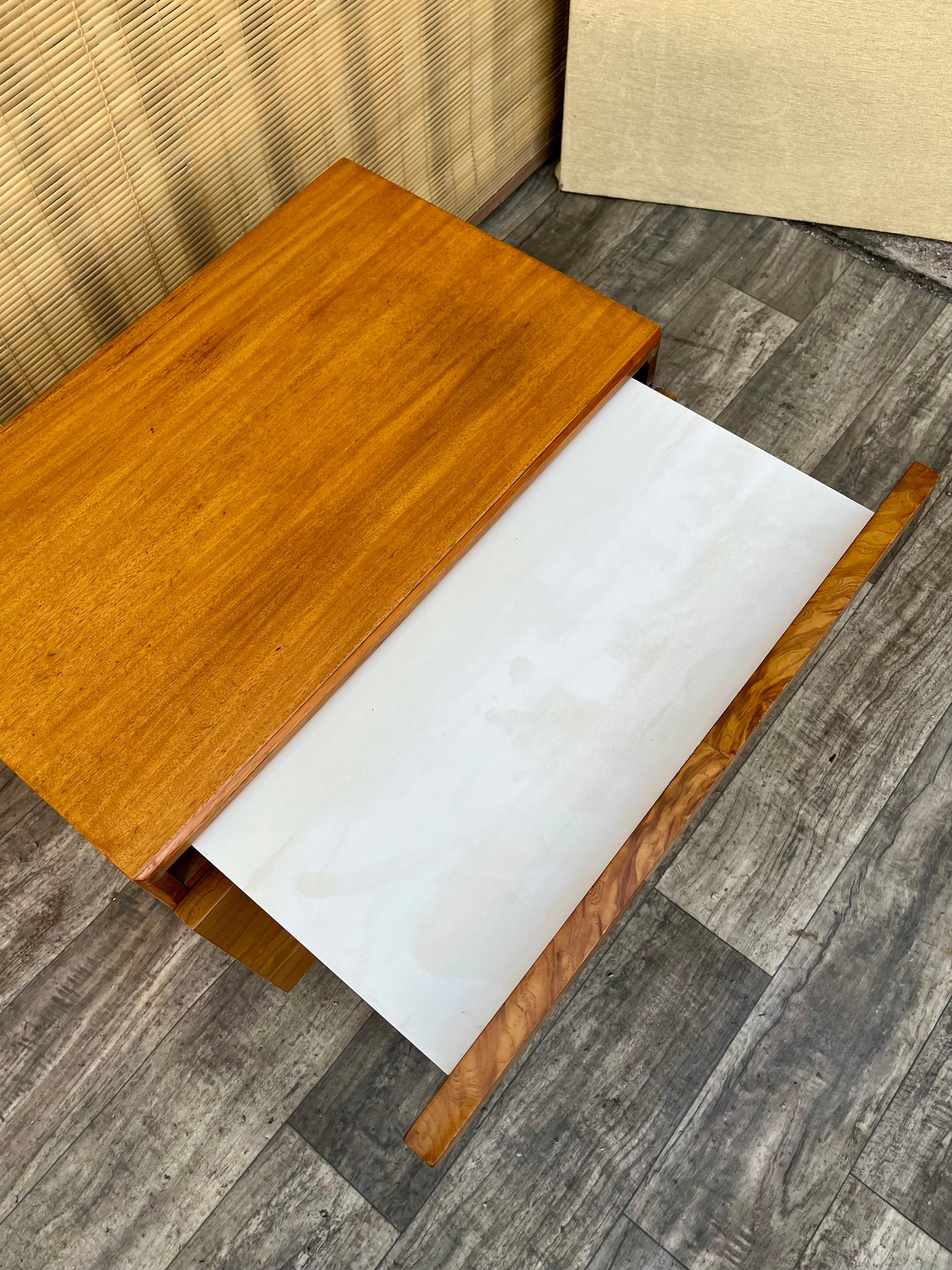 Mid-Century Modern Burl Wood Nightstand by Lane Altavista. Circa 1970s. 10