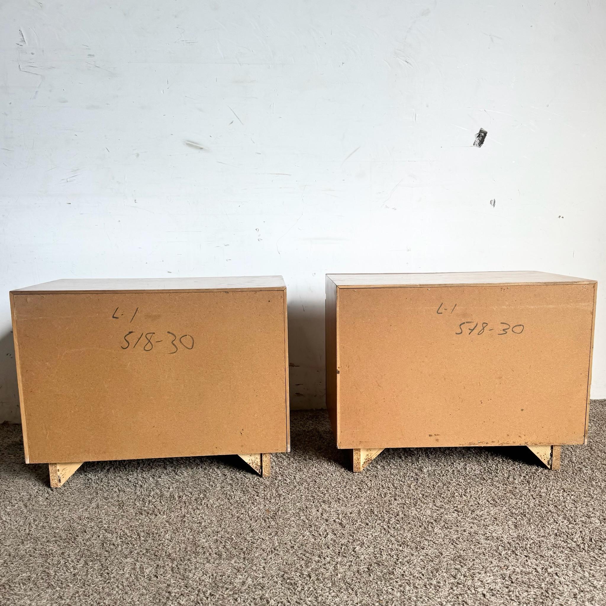 Mid Century Modern Burl Wood Nightstands by Lane - a Pair 5