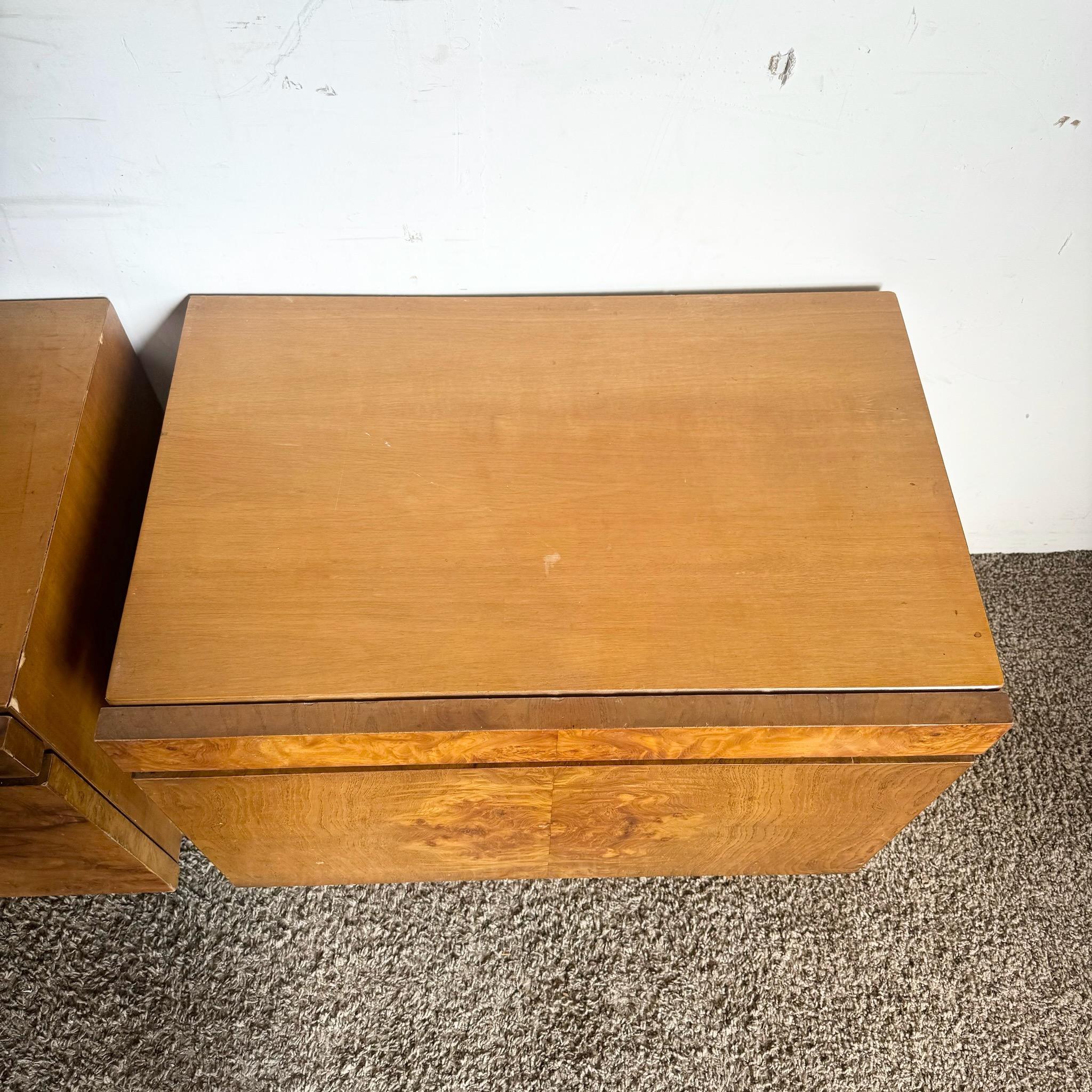 Mid Century Modern Burl Wood Nightstands by Lane - a Pair In Good Condition In Delray Beach, FL