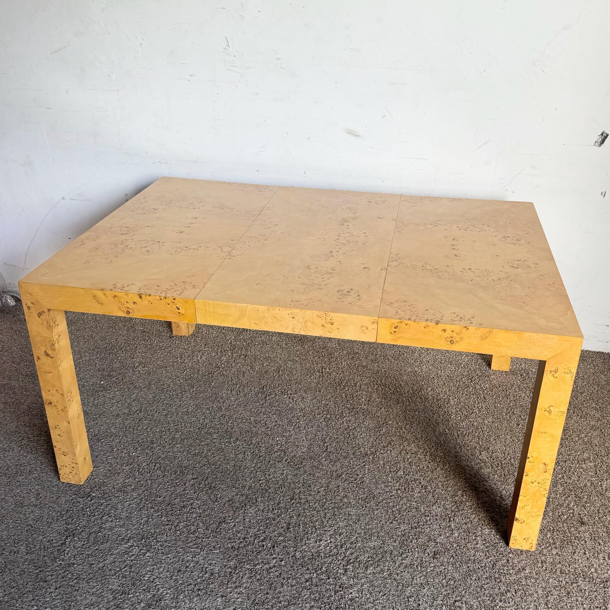 Mid Century Modern Burl Wood Parsons Extendable Dining Table (Wurzelholz) im Angebot