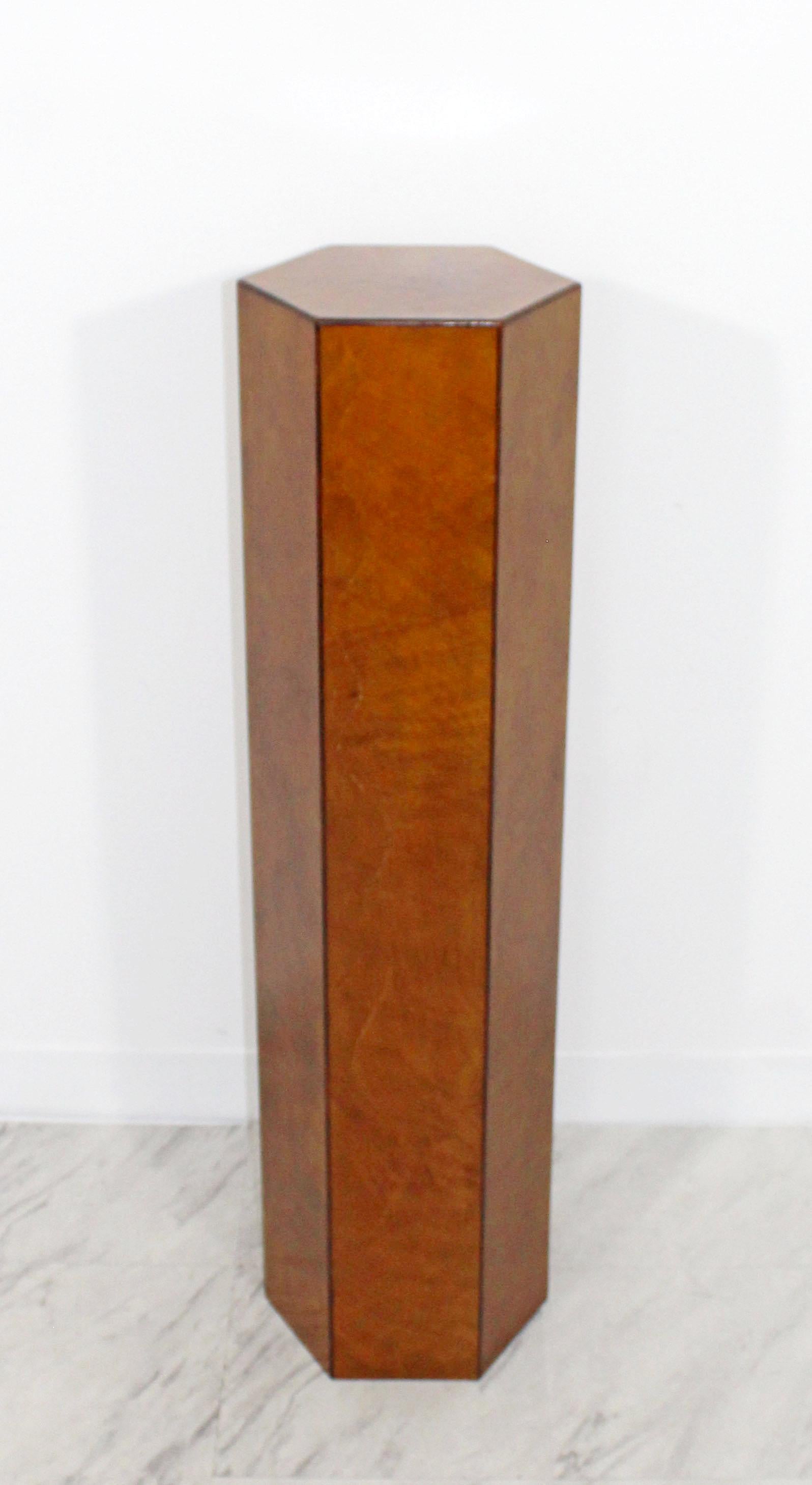 For your consideration is a wonderful, burl and rosewood, hexagonal shaped display pedestal, made in Italy, circa the 1970s. In very good condition. The dimensions are 11