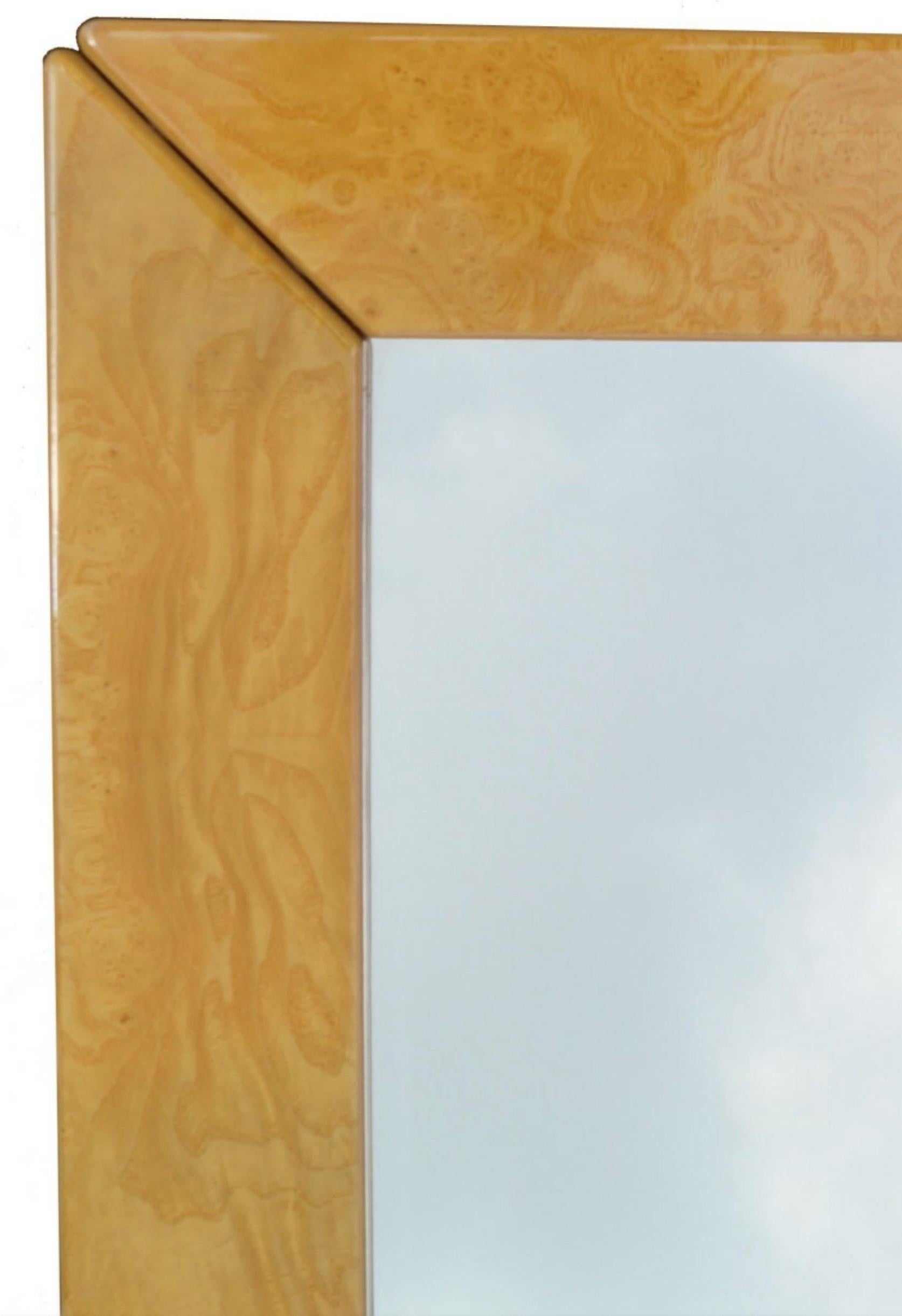 Specchio da parete in legno di radica danese moderno del metà secolo, console per corridoio e bagno In condizioni buone in vendita a Wayne, NJ