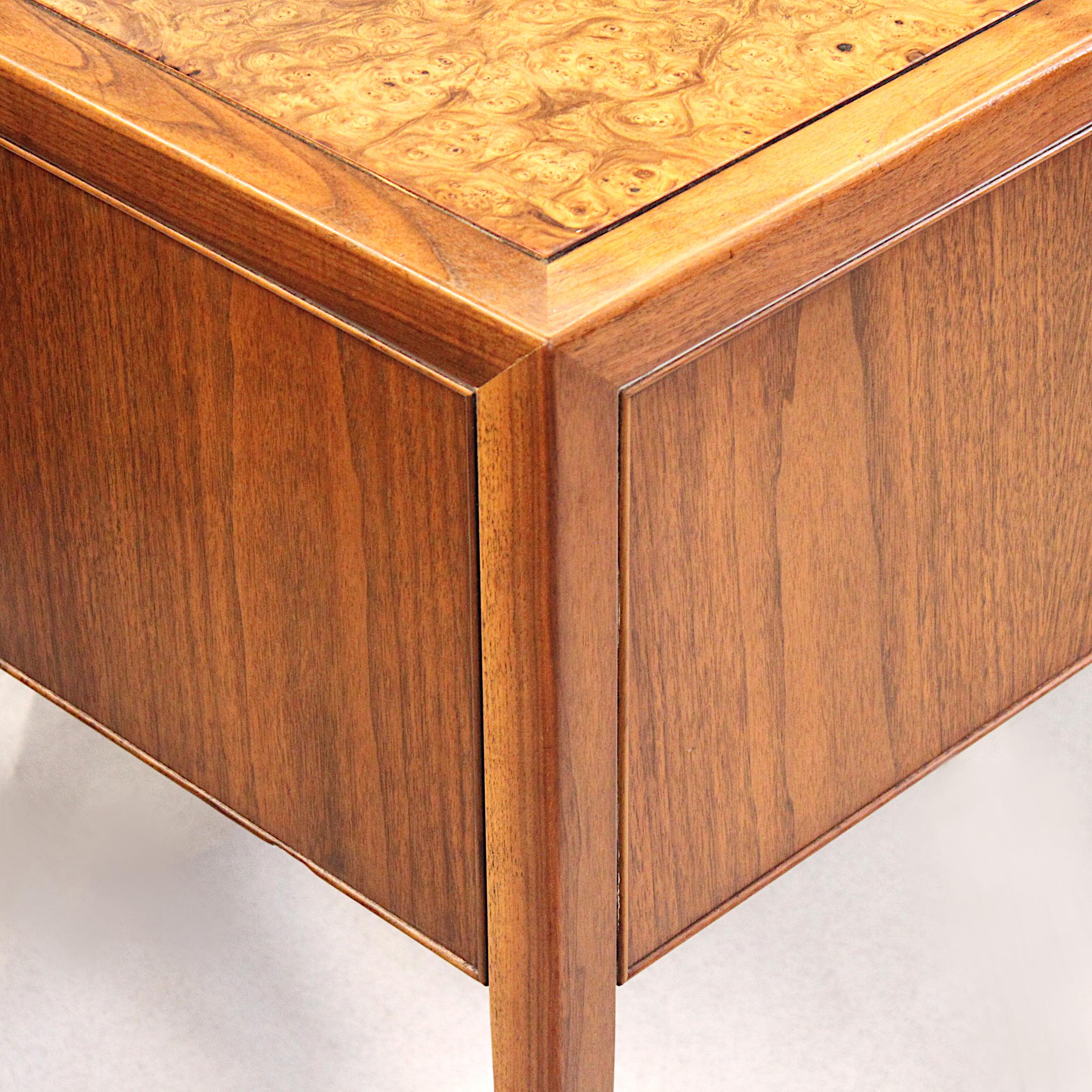 Mid-Century Modern Burled-Top Walnut Executive Desk by Stow Davis In Excellent Condition In Lafayette, IN