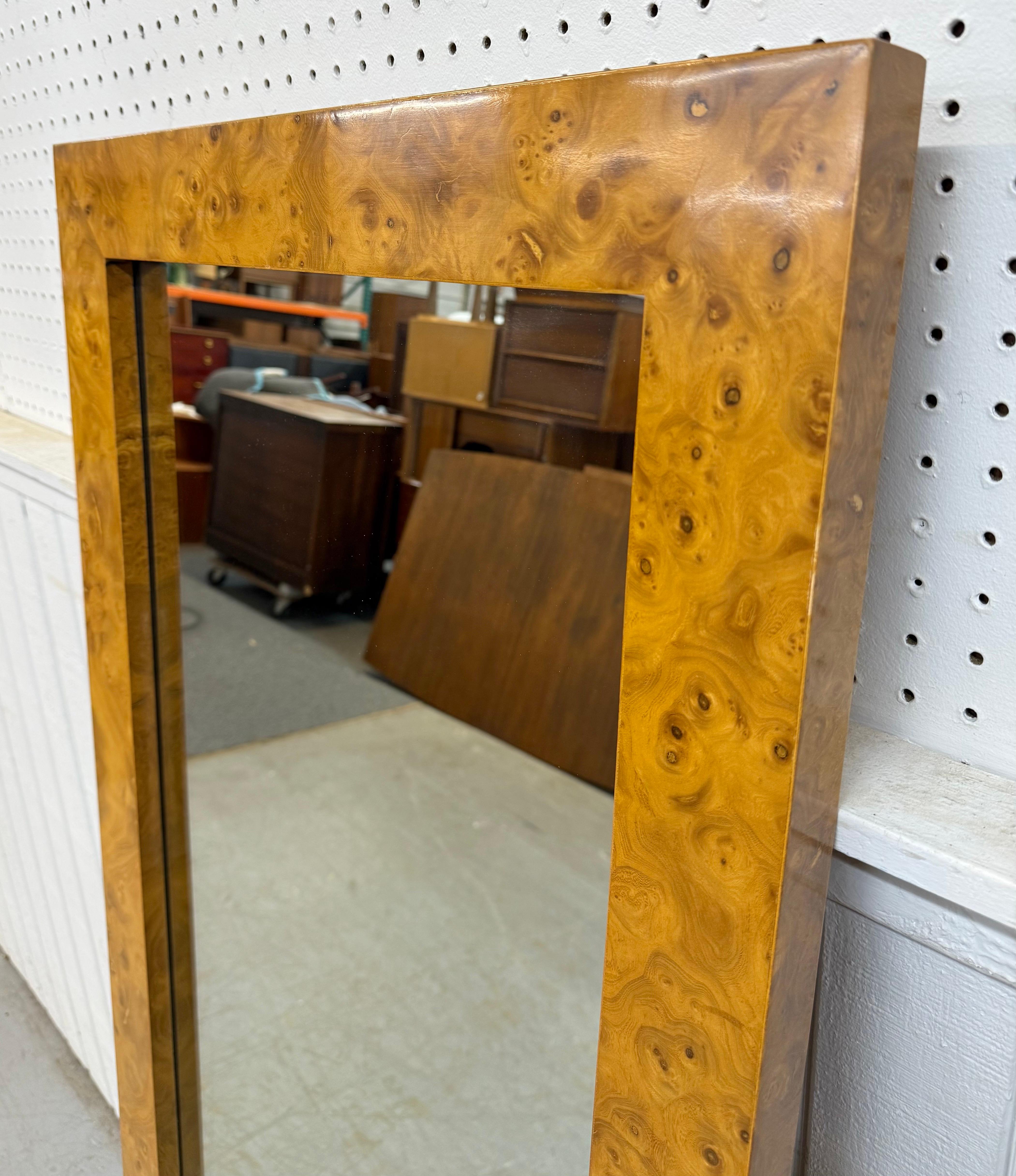 Americano Specchio da parete in Wood moderno di metà secolo in vendita