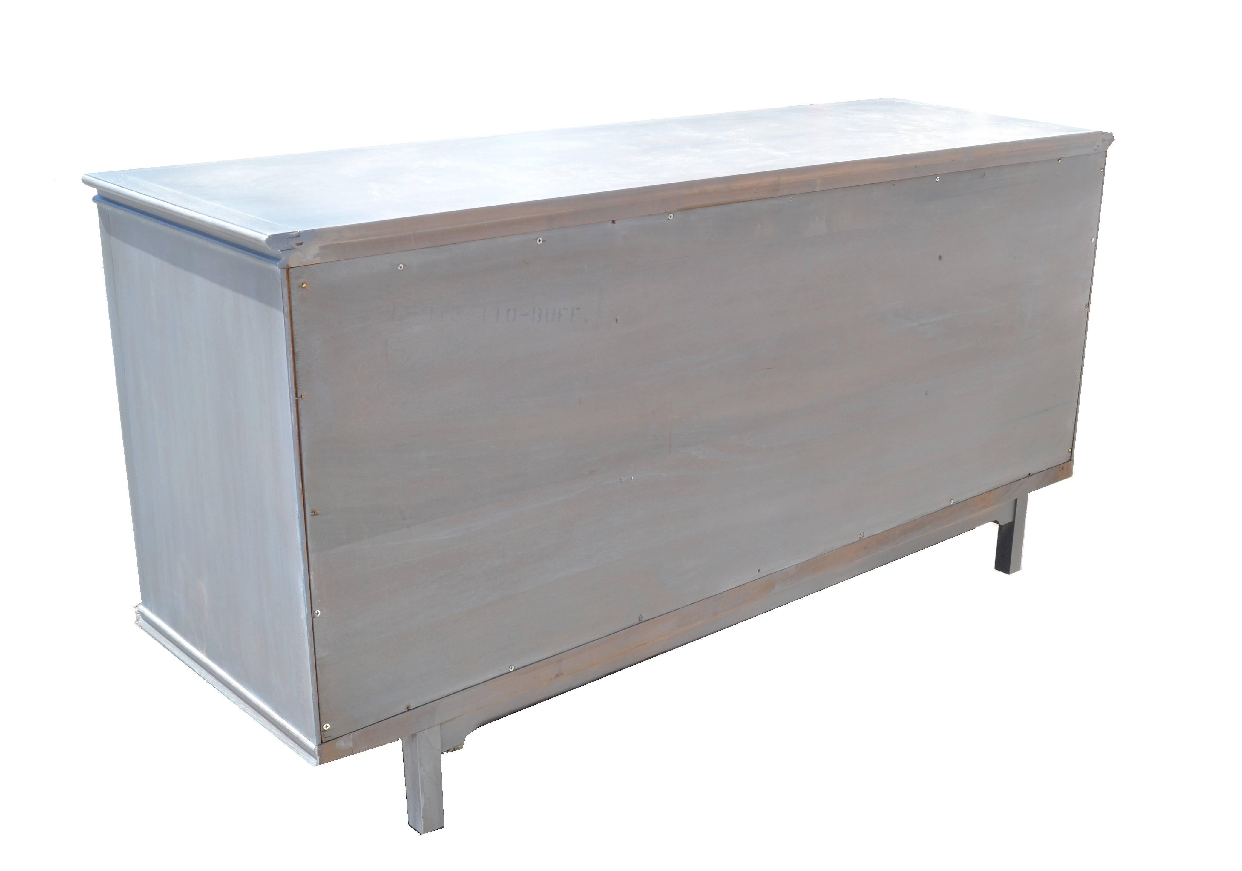 Crédence Modernage Furniture Co finition céramique en bois de ronce de laiton, mi-siècle moderne en vente 3