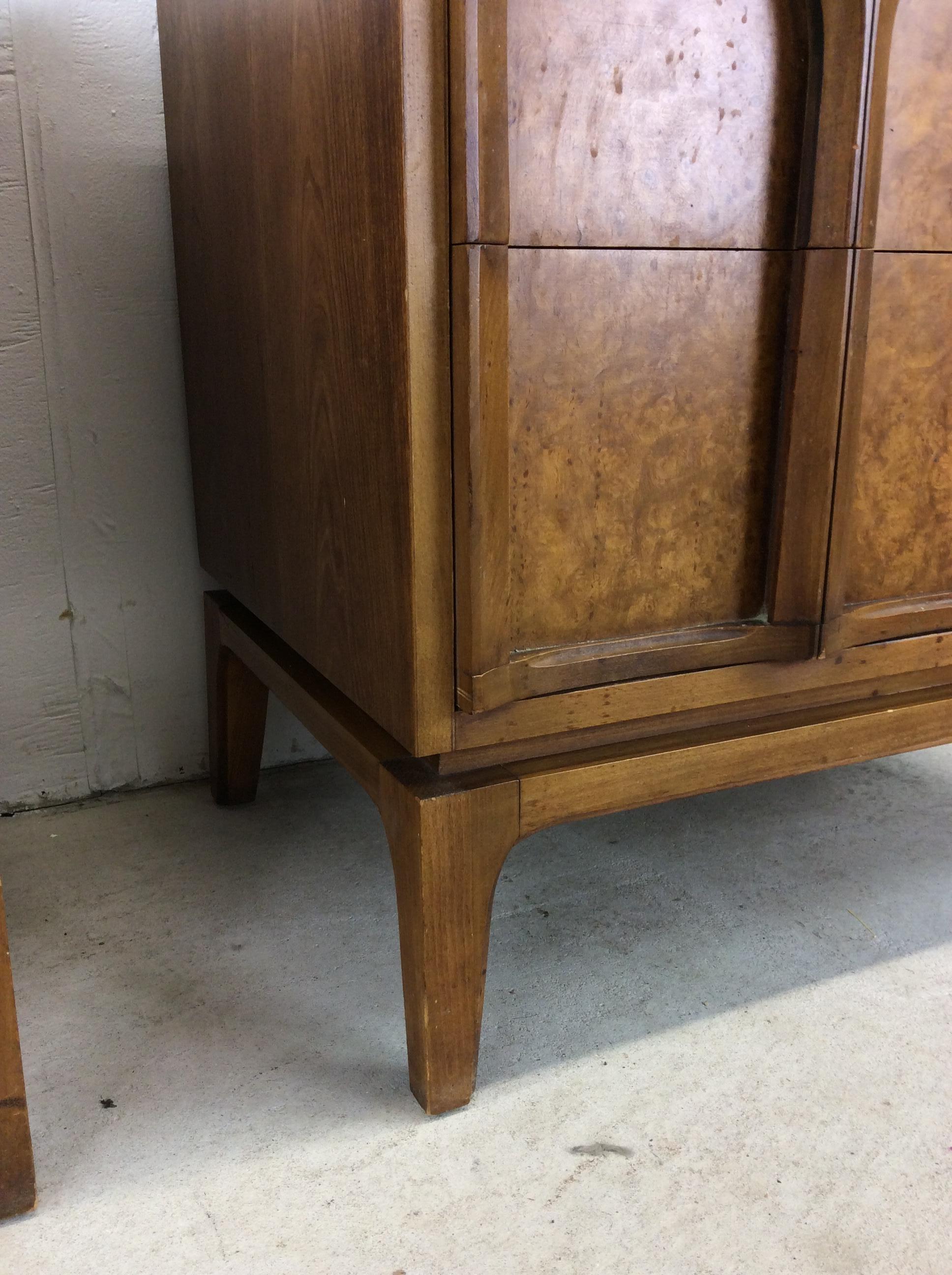 Mid Century Modern Burlwood Nightstands by Thomaville - A Pair 3