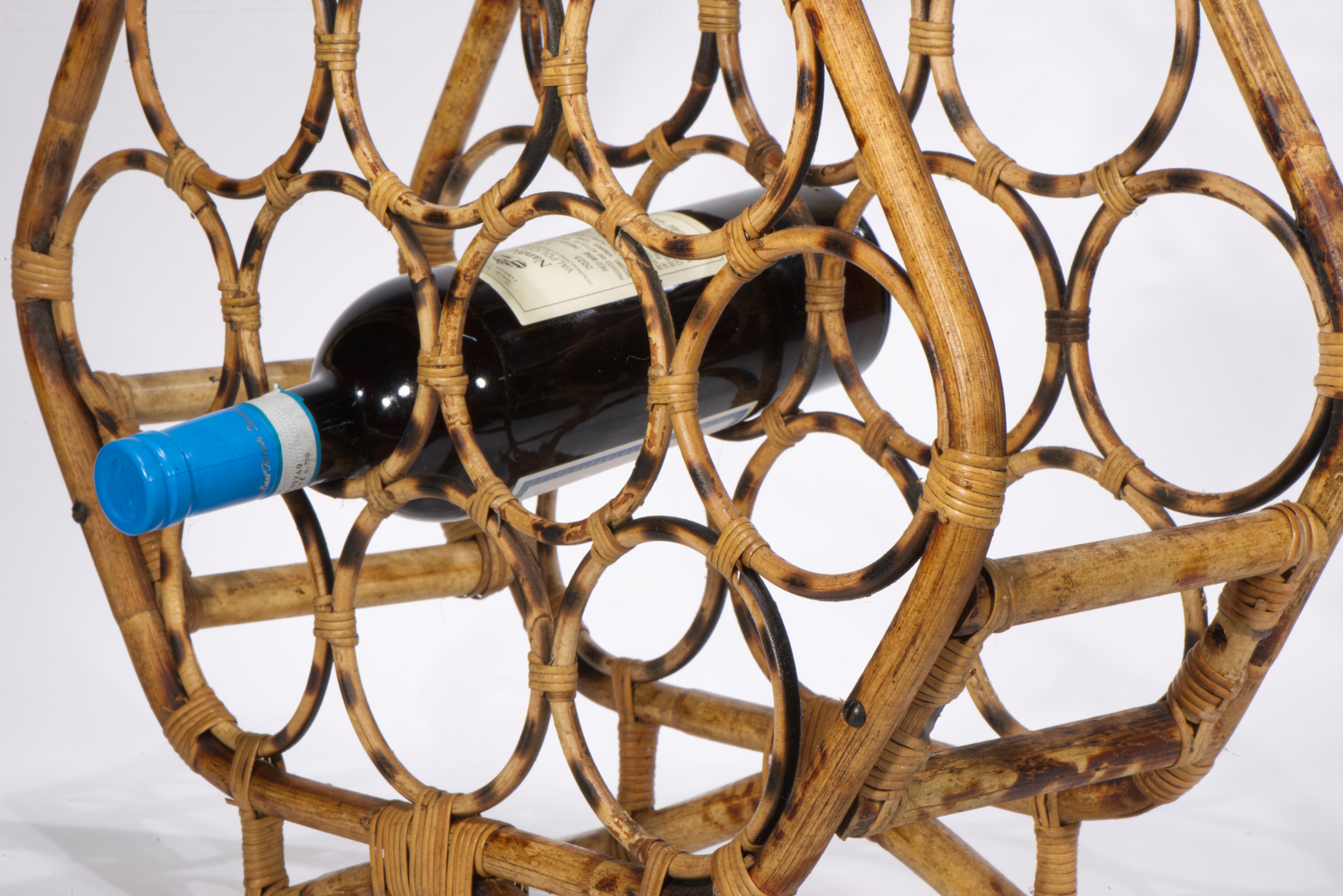 XX secolo Portabottiglie in rattan di bambù con guscio di tartaruga bruciato, moderno, di metà secolo in vendita