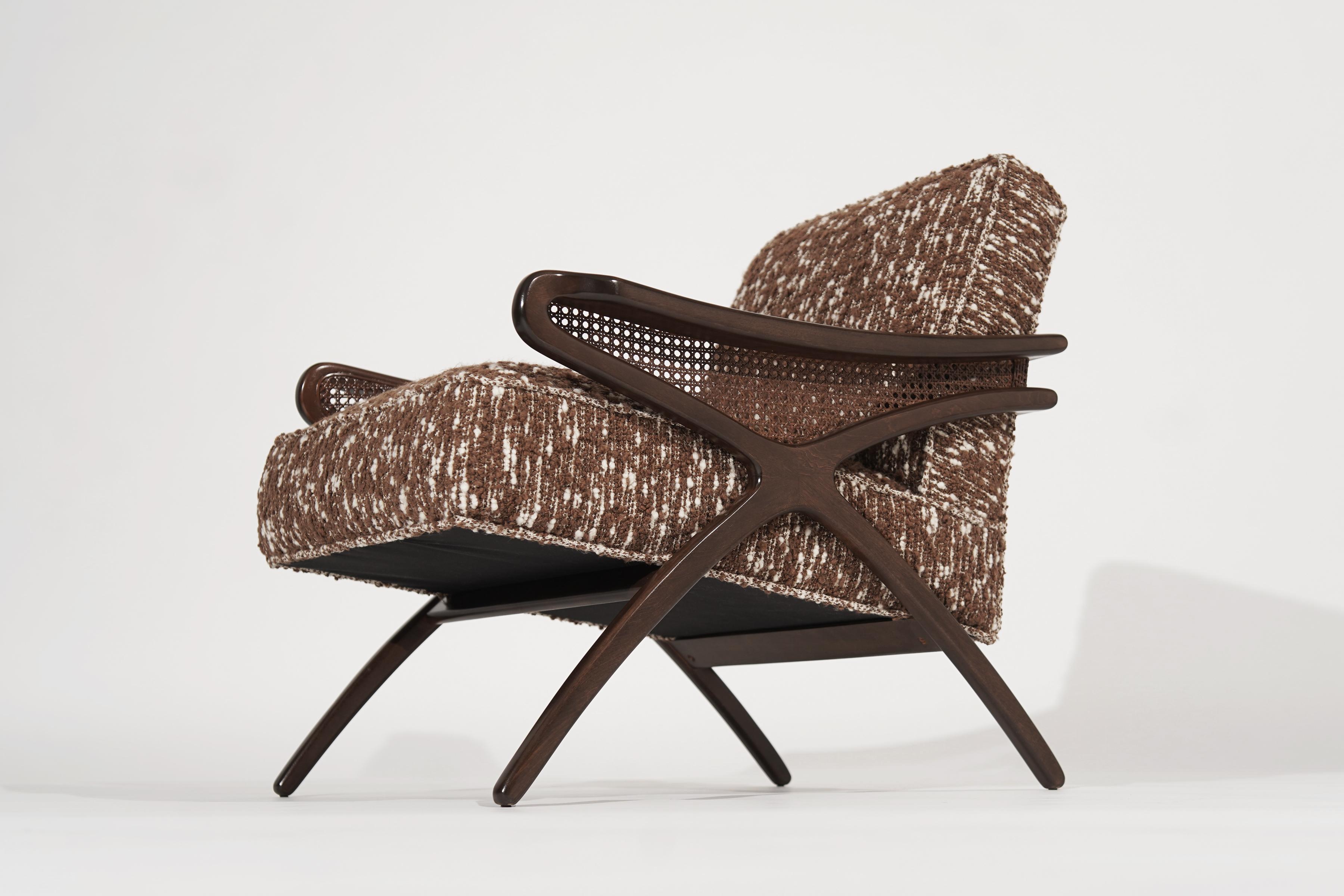 Mid-Century Modern Butterfly Lounge Chair, circa 1960s In Excellent Condition In Westport, CT