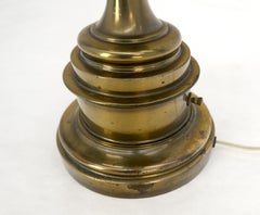 Mid Century Modern c1970s Messing Vase Tasse Form Tischlampe