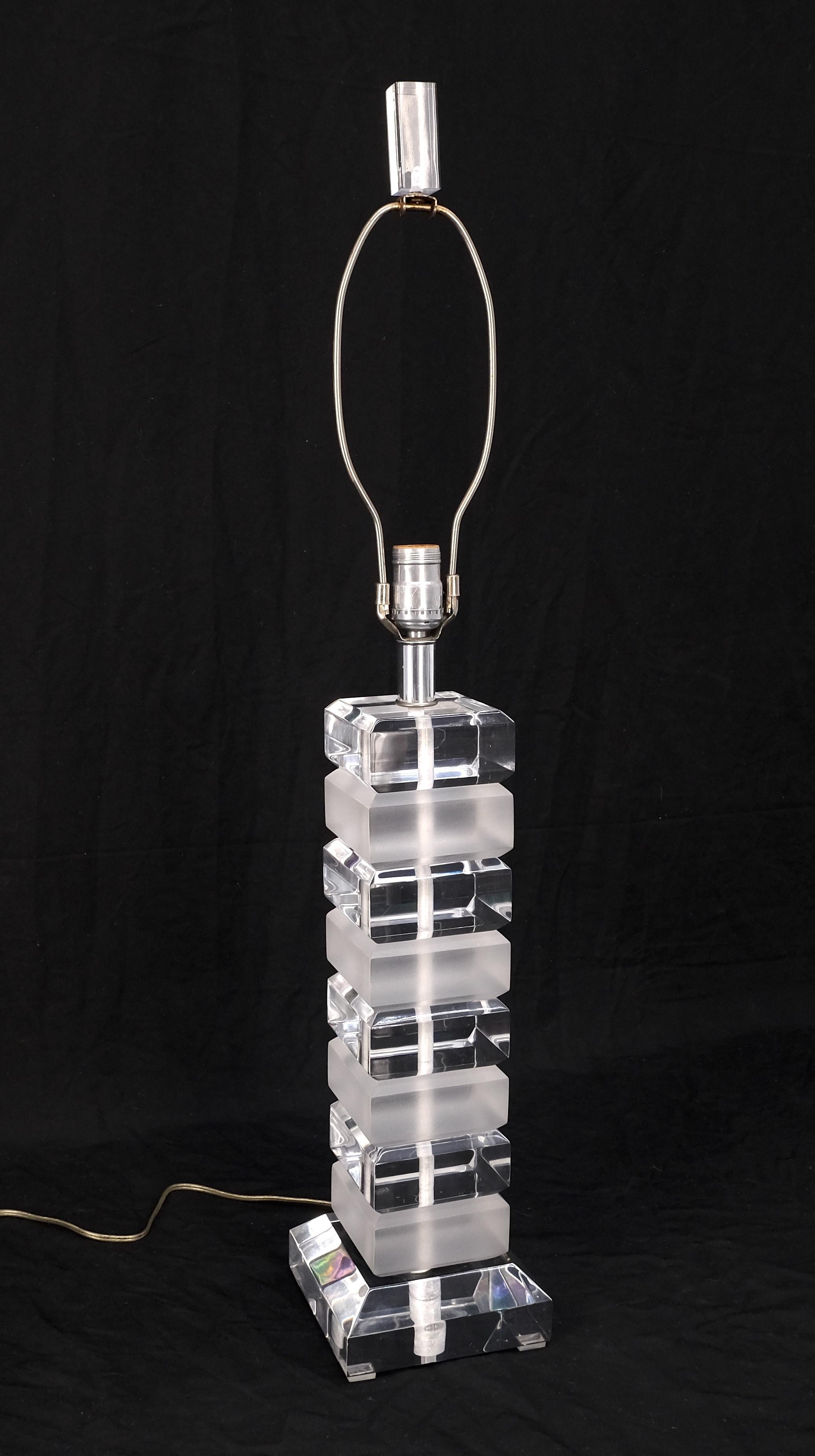 Mid Century Modern c1970s Clear & Frosted Stacked Lucite Blocks Base Table Lamp For Sale 1