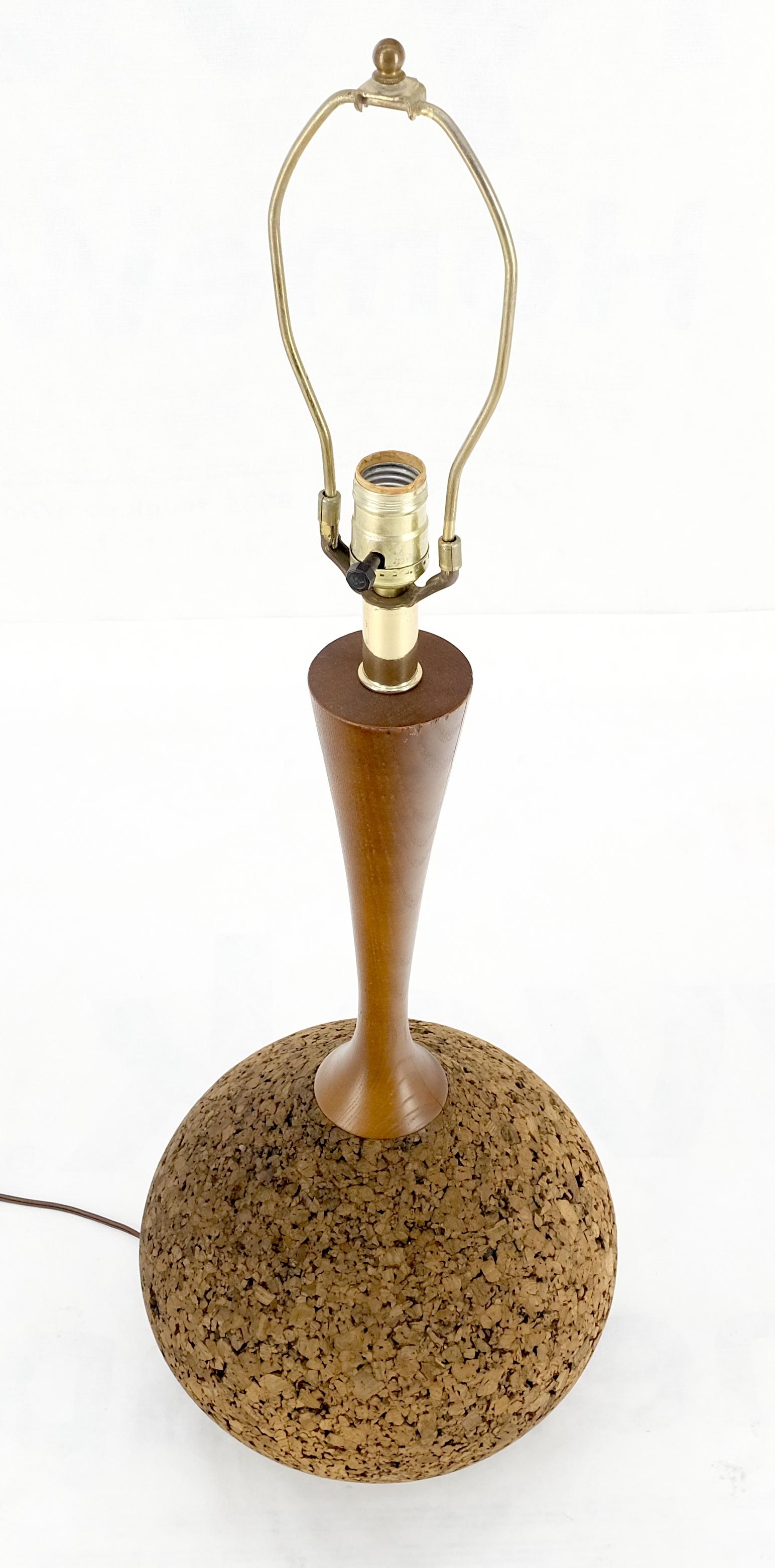 American Mid Century Modern c1970s Onion Bulb Shape Turned Cork & Walnut Table Lamp MINT! For Sale