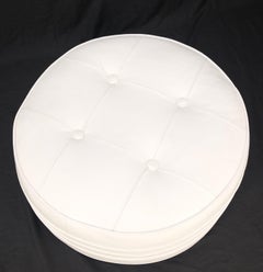 Mid-Century Modern c1970s Round White Naugahyde Tufted Pouf Ottoman Bench Mint!