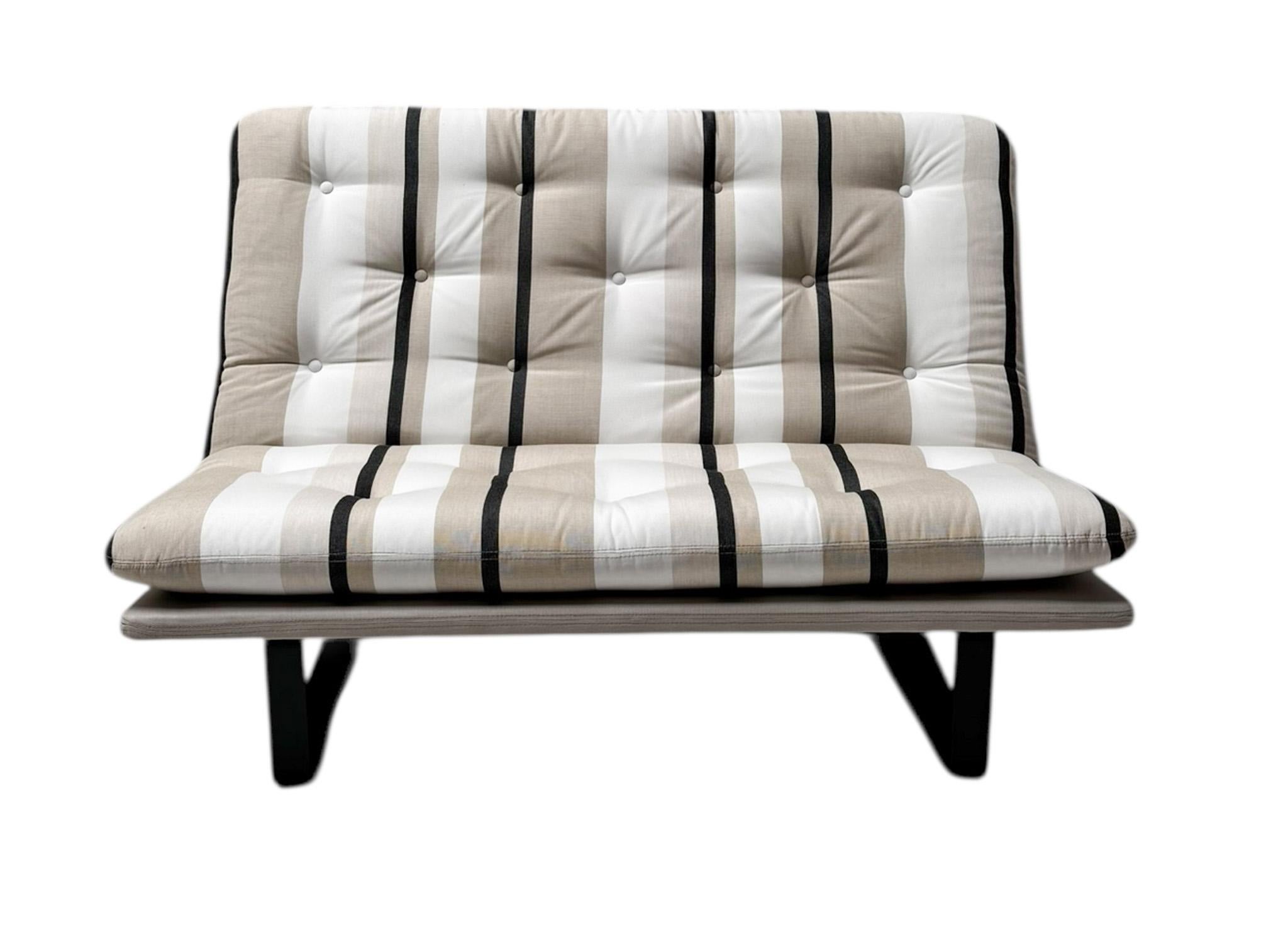 Divano a due posti C683 di Kho Liang Le per Artifort, 1968, stile metà secolo moderno. in vendita 1