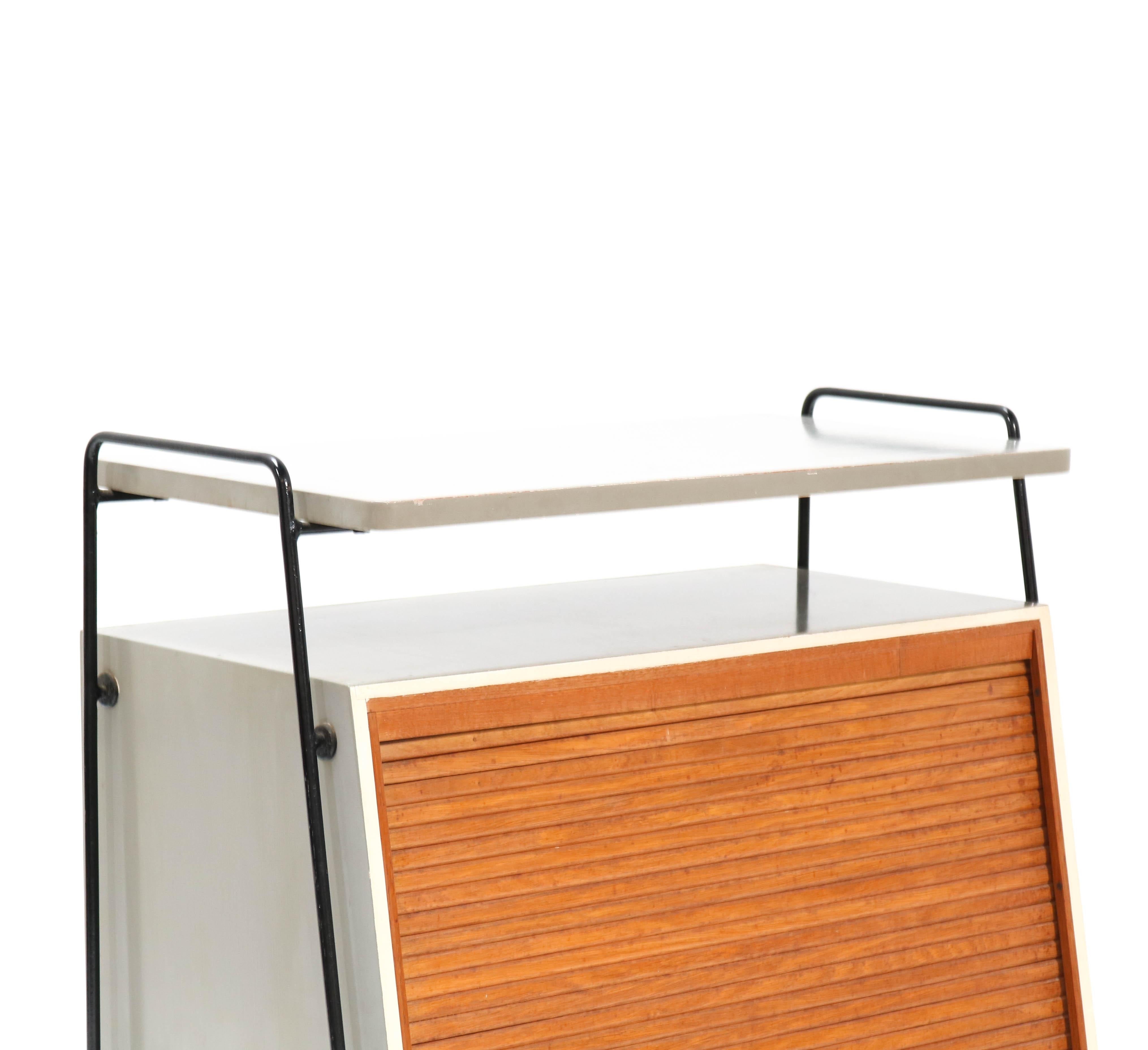 Mid-Century Modern Cabinet Attributed to 't Spectrum Bergeijk, 1960s In Good Condition For Sale In Amsterdam, NL