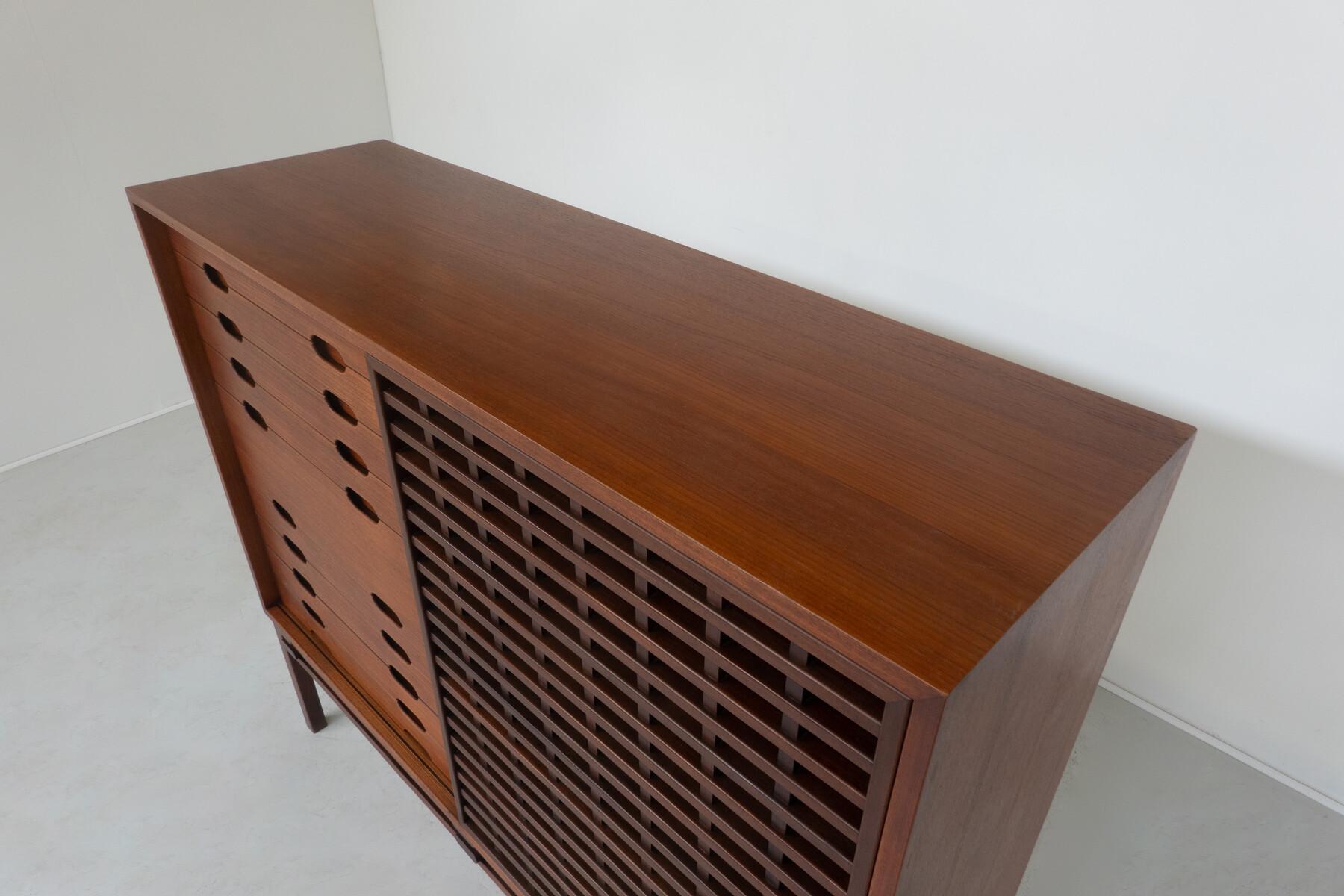 Mid-Century Modern Cabinet by Ilmari Tapiovaara for Selettiva di Cantù, 1950s In Good Condition For Sale In Brussels, BE