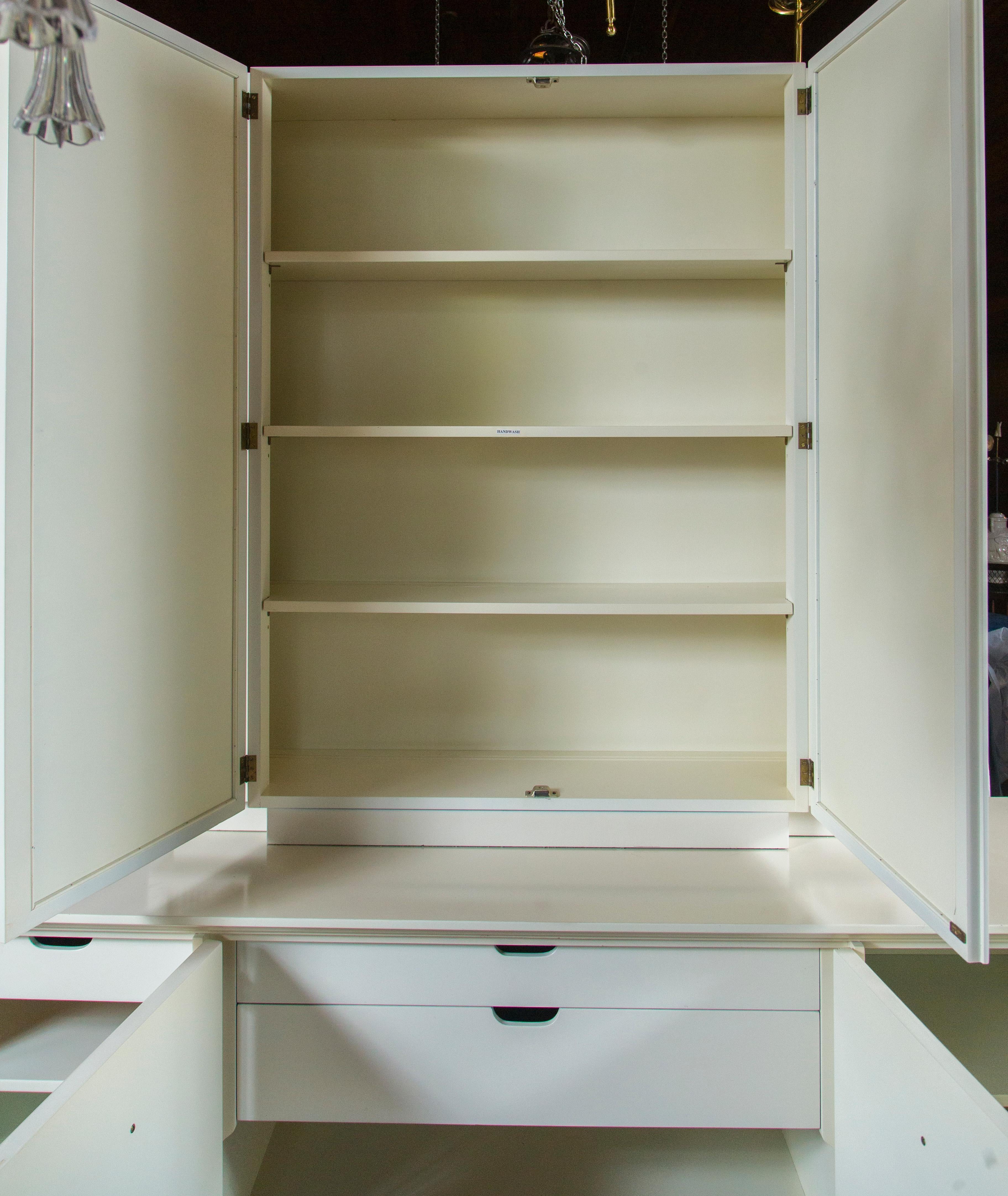 Mid-Century Modern Cabinet by Renzo Rutili for Johnson Furniture 4
