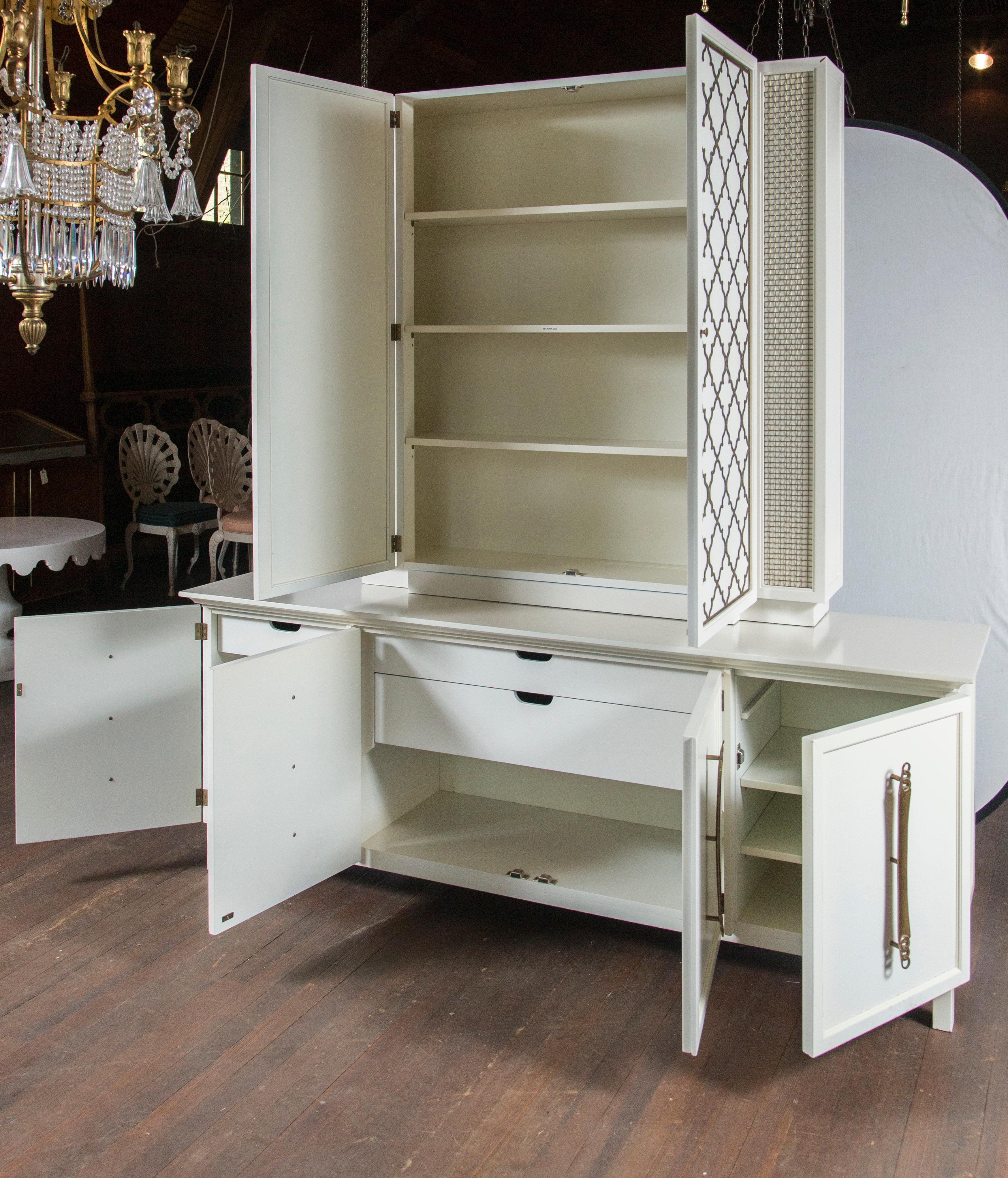 Mid-Century Modern Cabinet by Renzo Rutili for Johnson Furniture 3