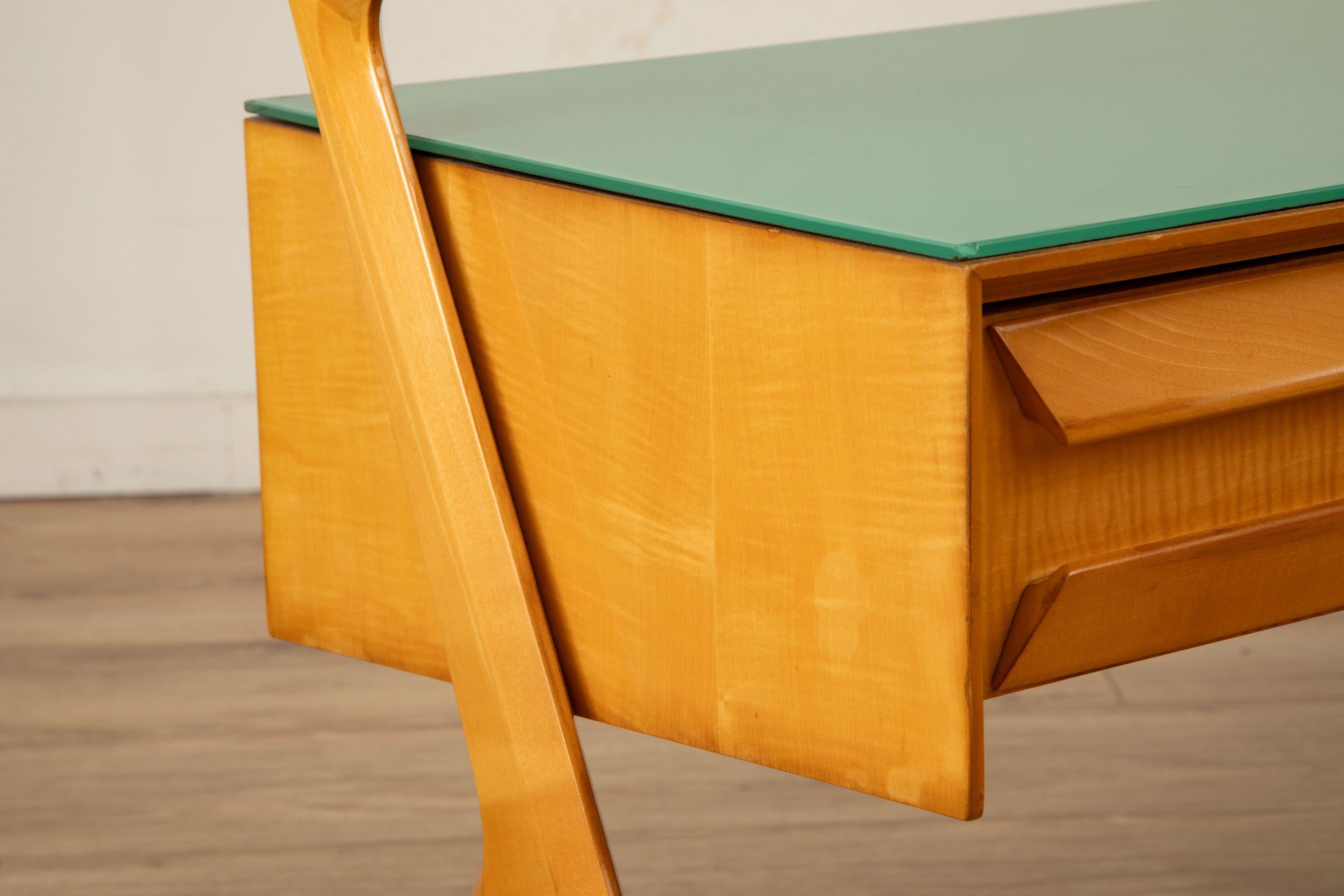 Cabinet Console Vanity di Vittorio Dassi, un mobile moderno di metà secolo,  Italia, anni '50 in vendita 4
