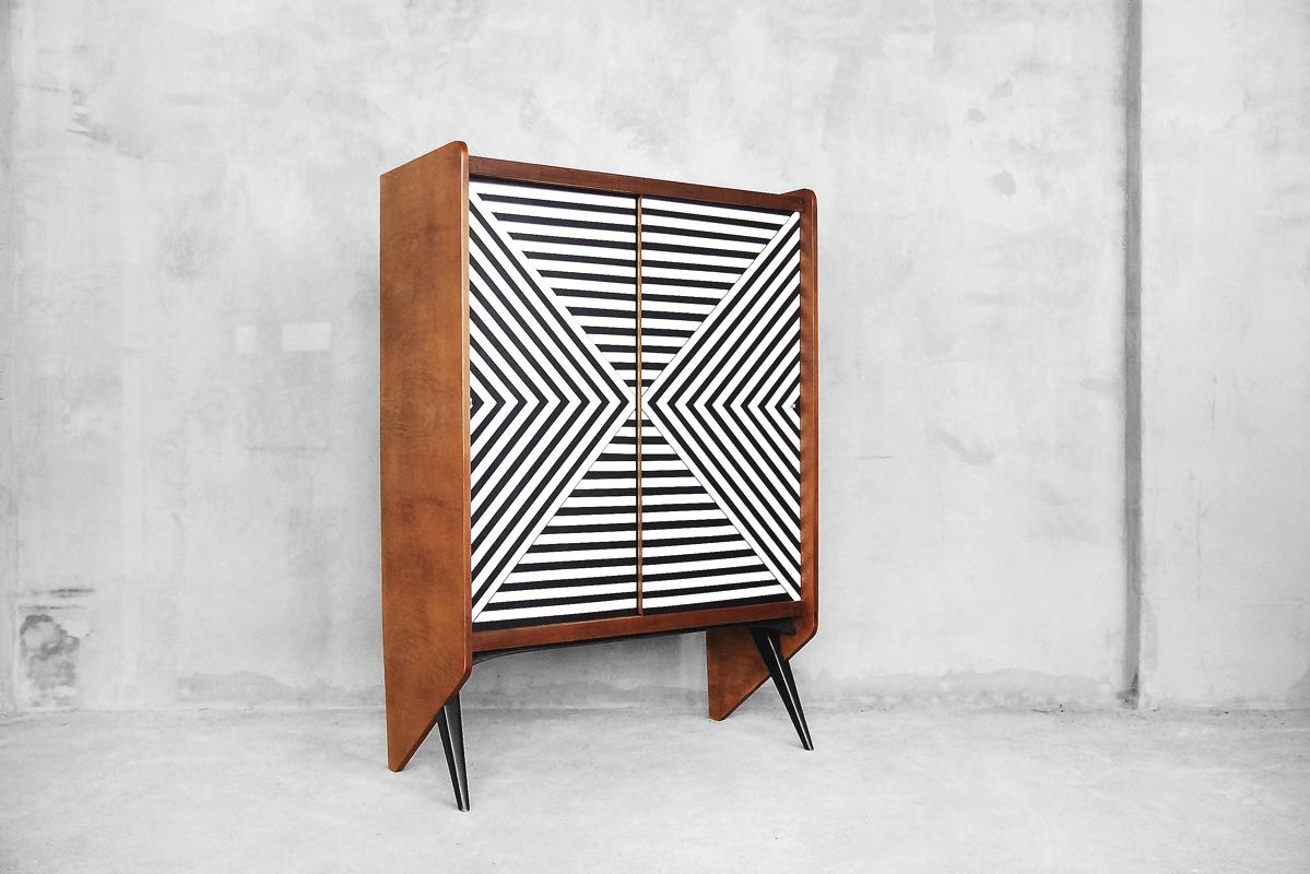 Mid-Century Modern Cabinet with Labyrinth Pattern, 1960s 3