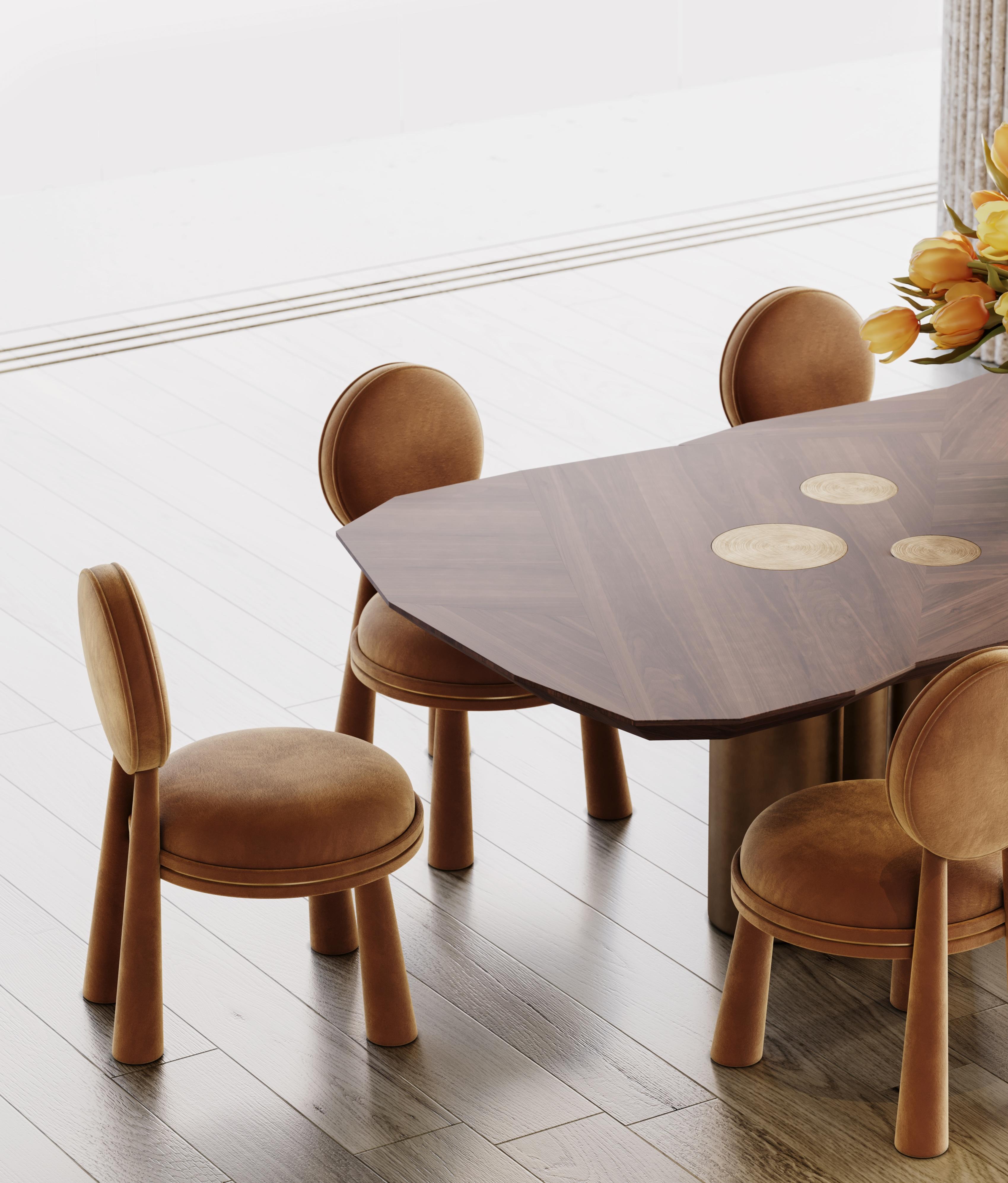 Fatto a mano Tavolo da pranzo Cadenza in Wood con intarsio di Atelier A. in vendita