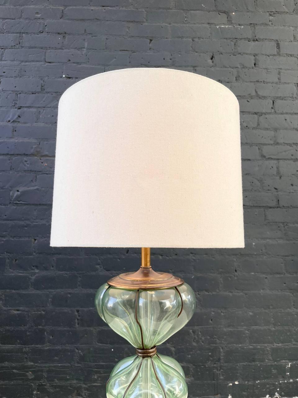 Mid-Century Modern Caged Bubble Murano Glass Table Lamp In Good Condition In Los Angeles, CA
