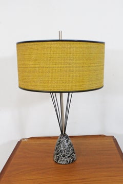 Mid-Century Modern Caged Wire Base Drum Shade Painted Tischlampe