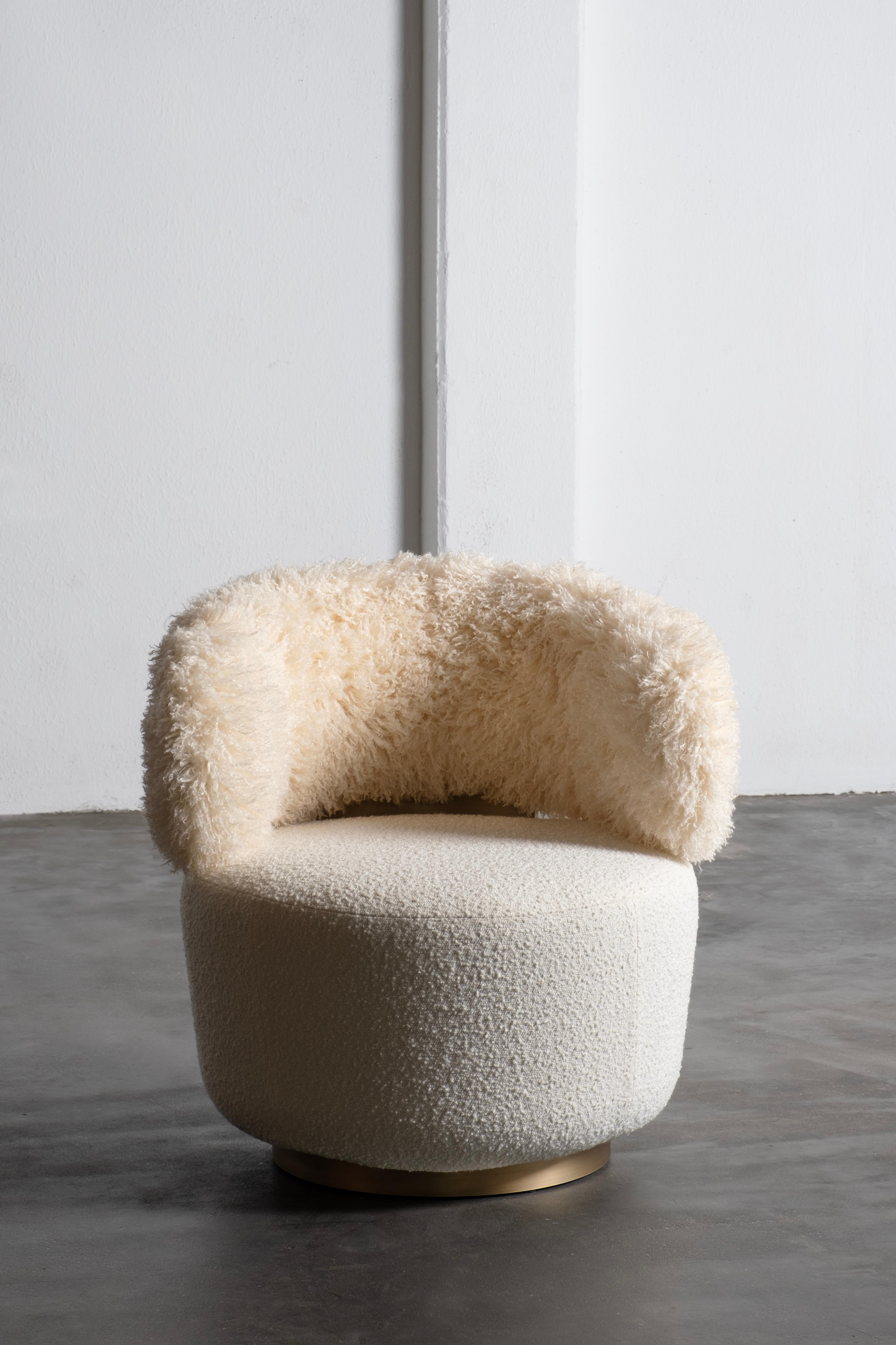 Mid-Century Modern Caju Lounge Chair, Swivel, Bouclé, Faux Fur, Greenapple For Sale 6