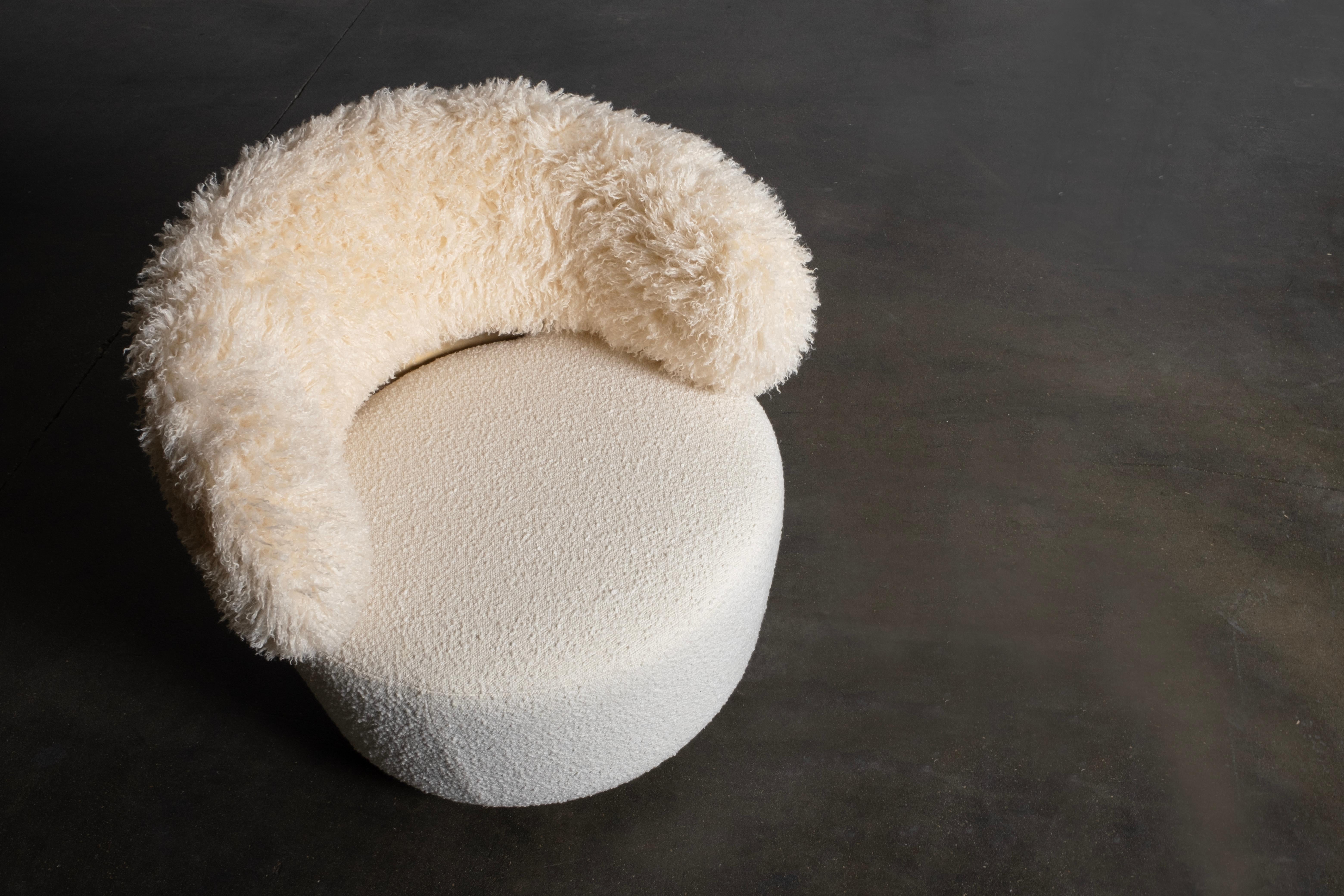 Mid-Century Modern Caju Lounge Chair, Swivel, Bouclé, Faux Fur, Greenapple For Sale 7