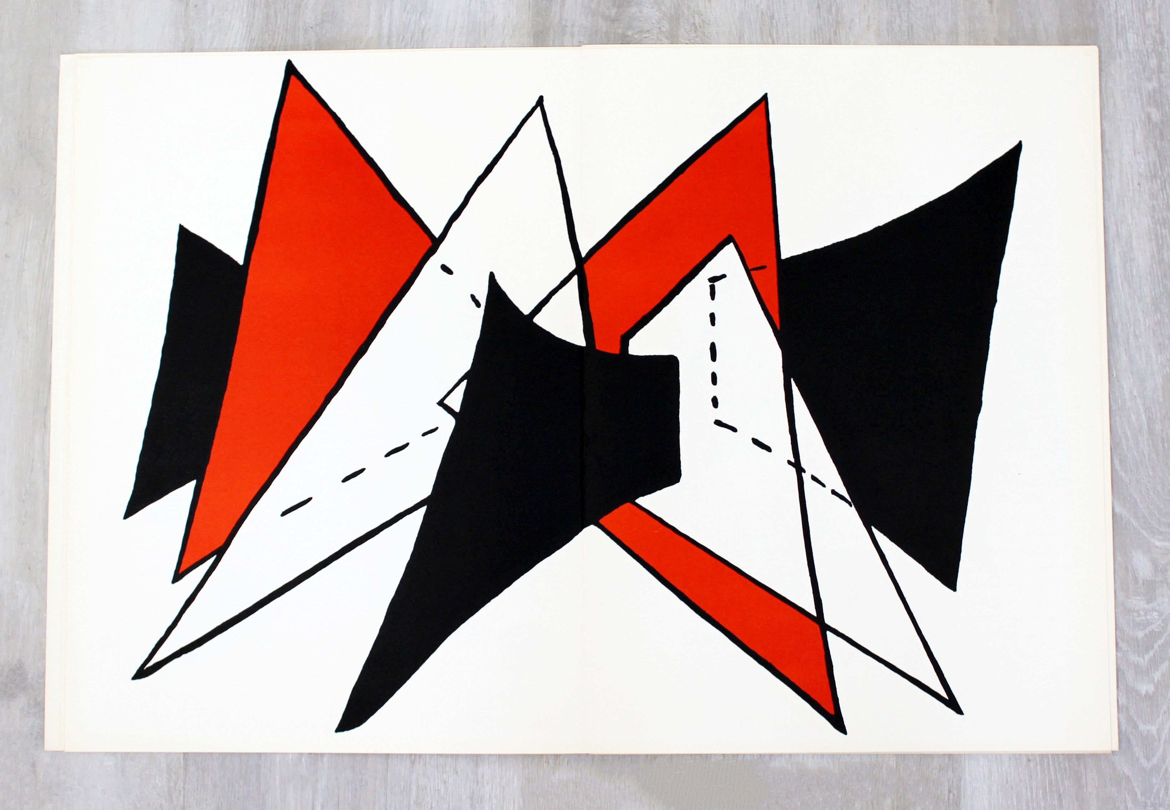 French Mid-Century Modern Calder Stabiles Paper Art Book Suite of 8 Lithographs, 1970s