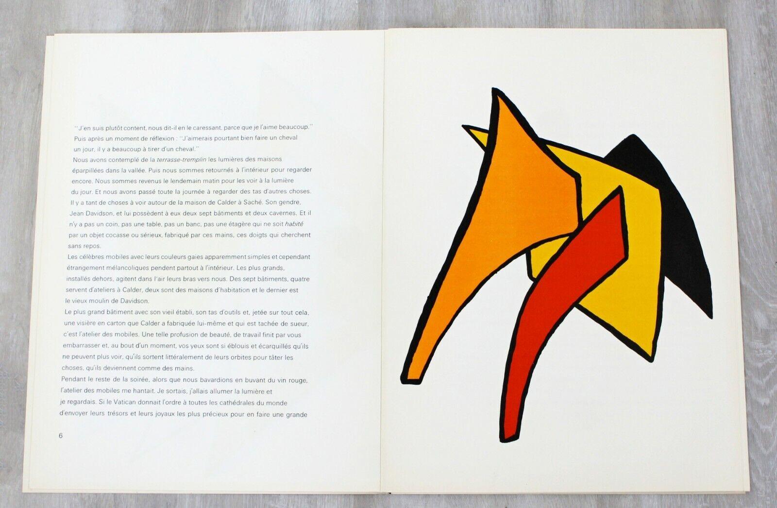 Mid-Century Modern Calder Stabiles Paper Art Book Suite of 8 Lithographs, 1970s In Good Condition For Sale In Keego Harbor, MI