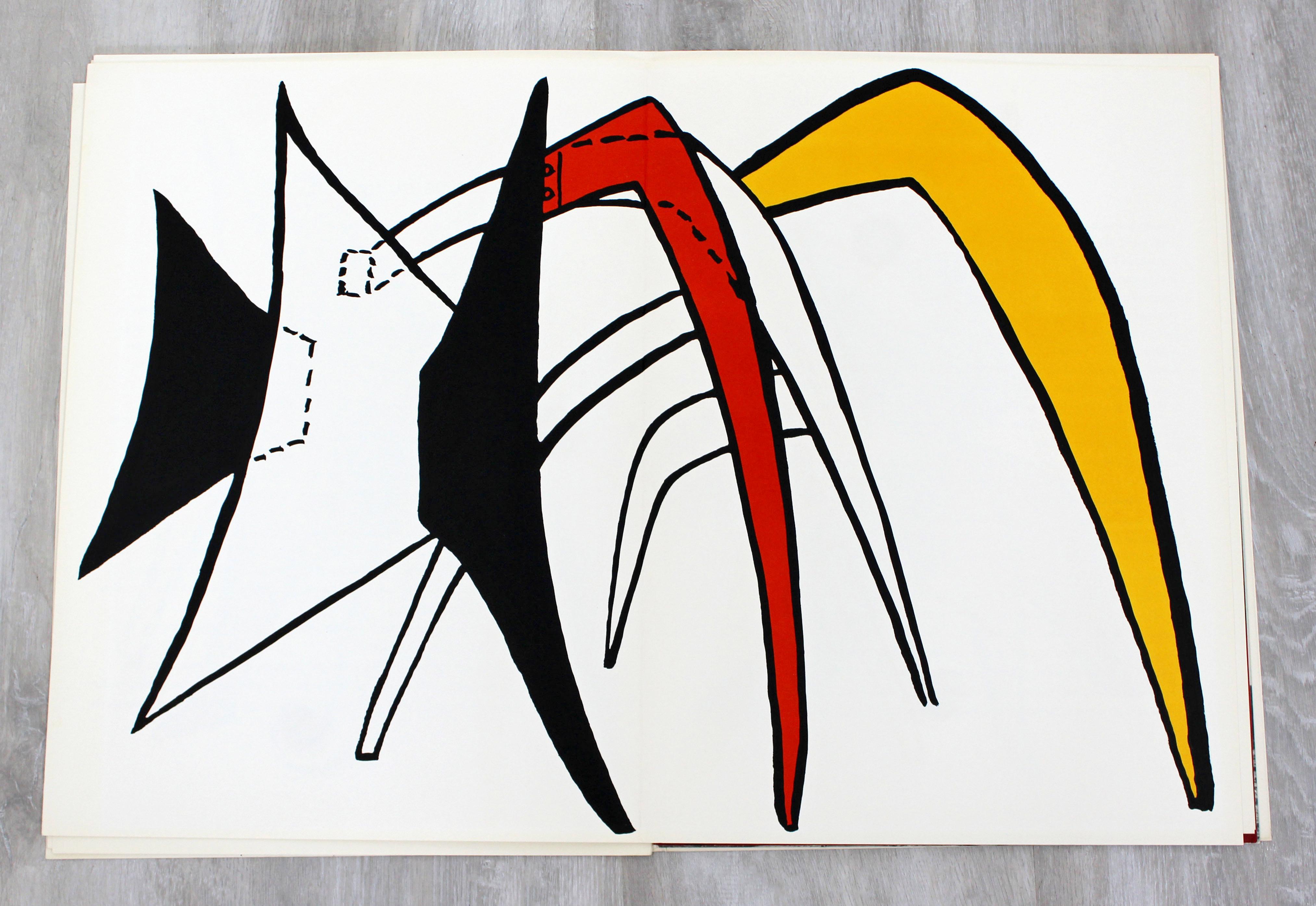 Late 20th Century Mid-Century Modern Calder Stabiles Paper Art Book Suite of 8 Lithographs, 1970s