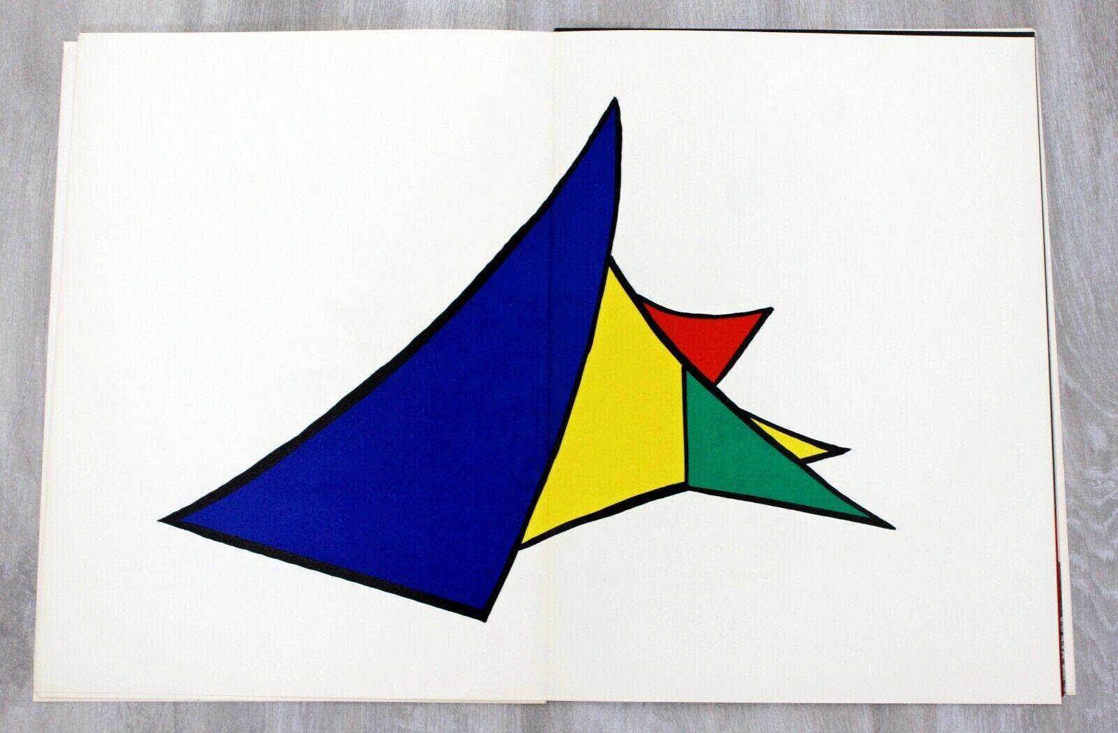 Mid-Century Modern Calder Stabiles Paper Art Book Suite of 8 Lithographs, 1970s For Sale 3
