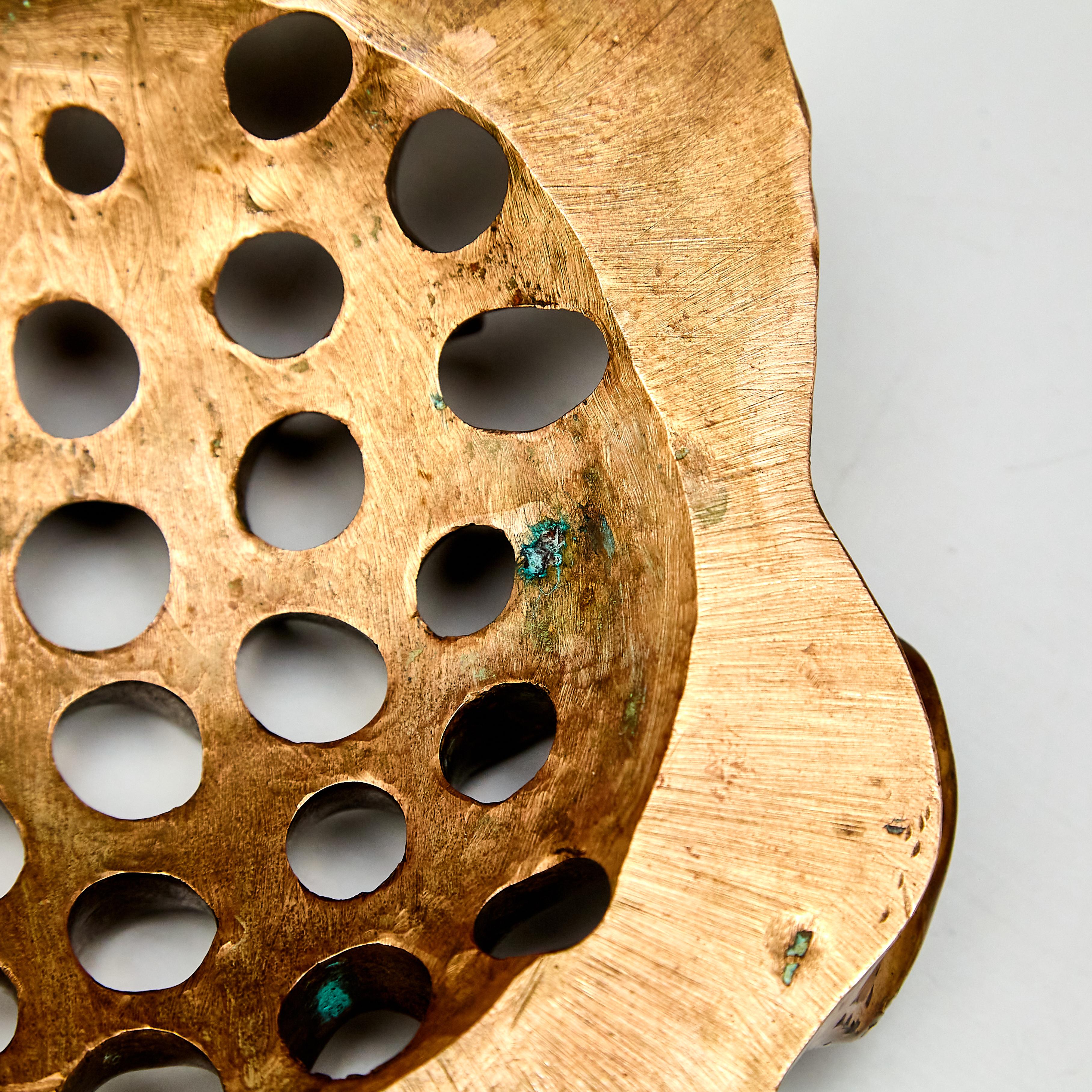 Mid-Century Modern Calvet Peep-Hole by Antoni Gaudí 3