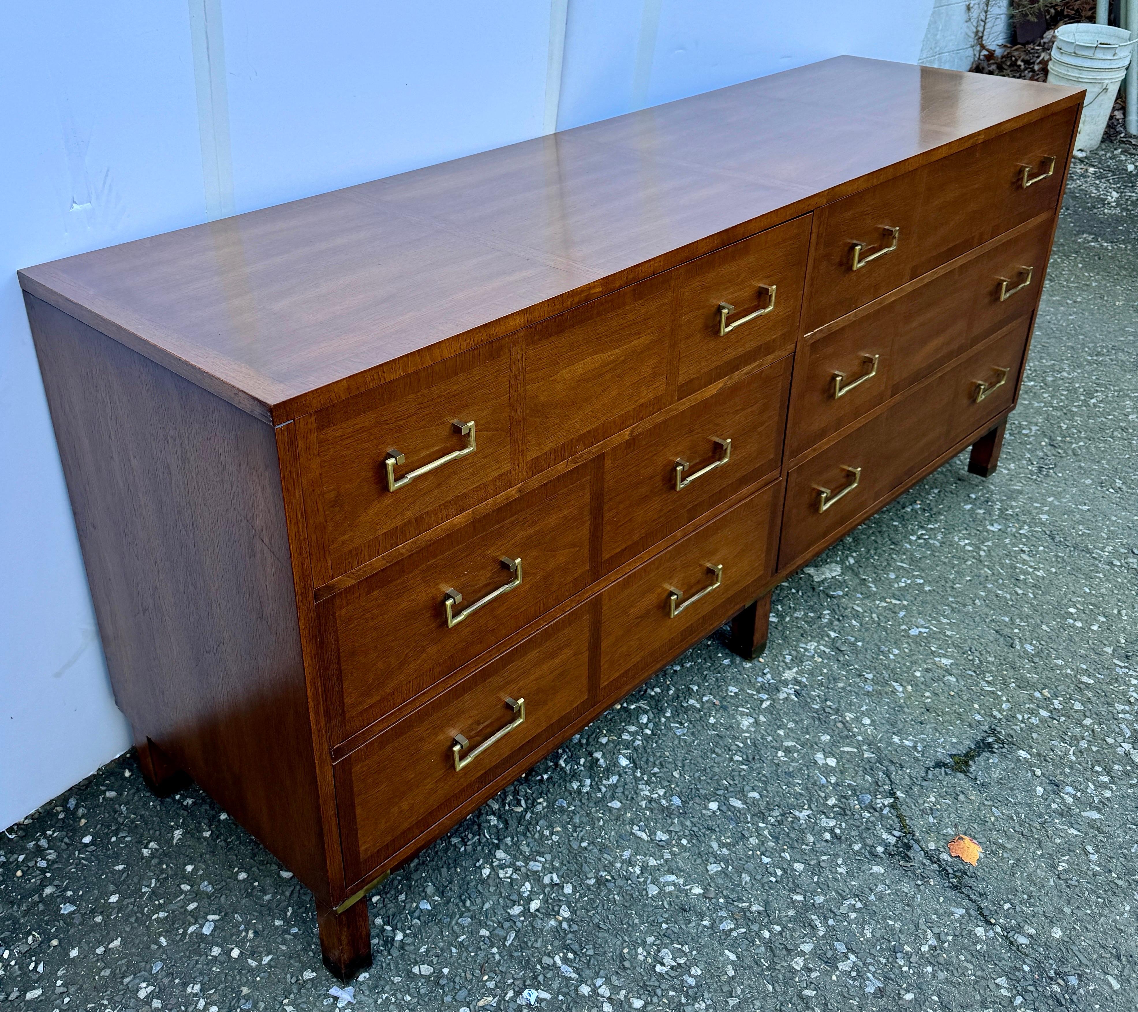 Mid-Century Modern Campaign Six Drawer Dresser by Sligh Furniture In Good Condition In Haddonfield, NJ