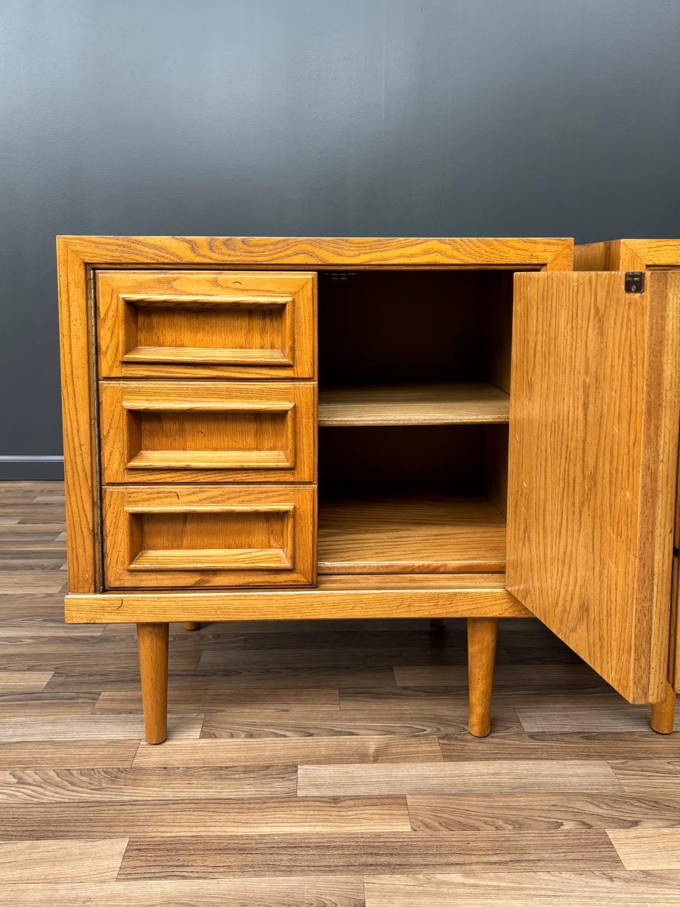 Mid-Century Modern “Campatica” Brutalist Night Stands by Drexel For Sale 2