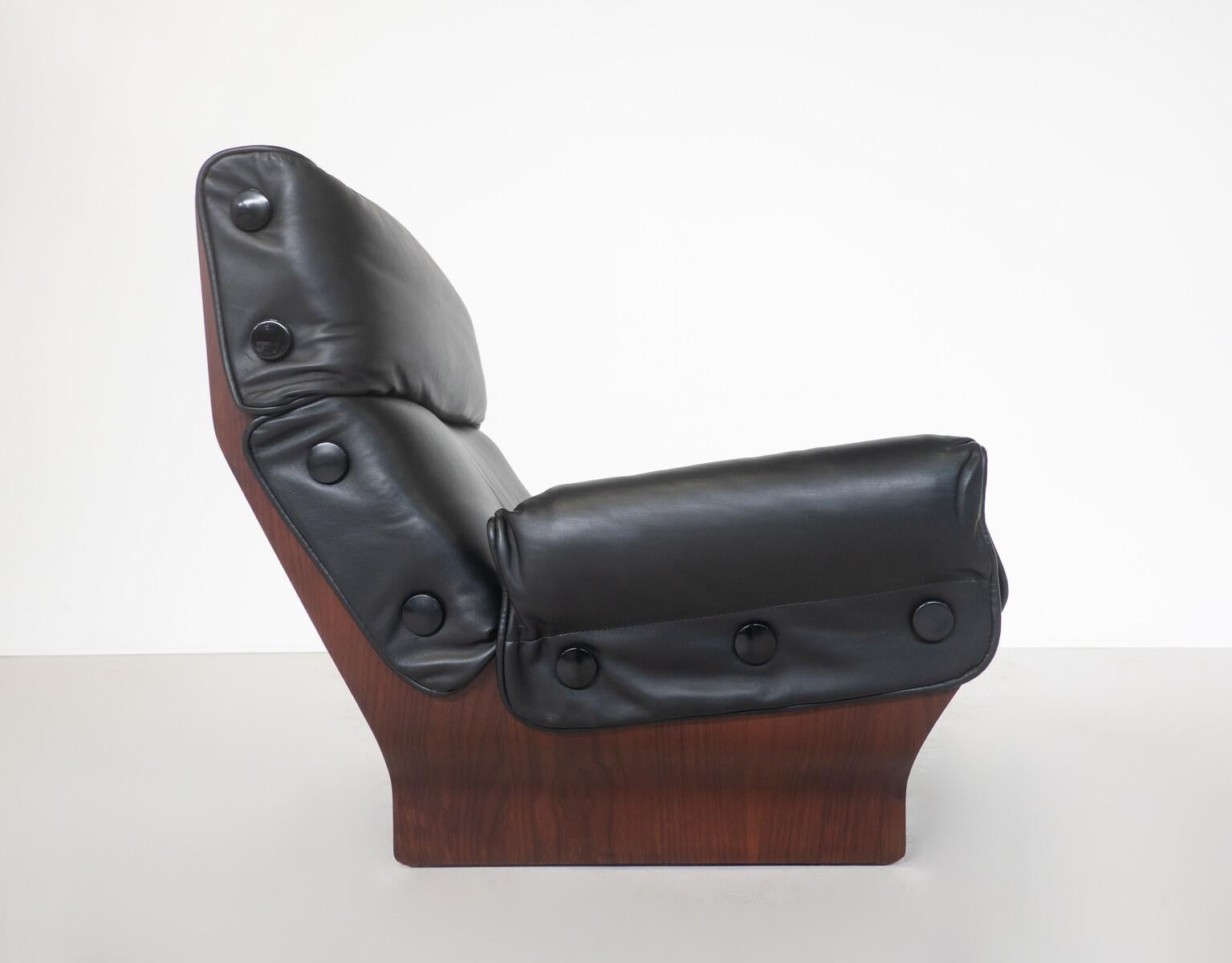Sillón y otomana Canadá P110 de Osvaldo Borsani para Tecno en Bueno estado para la venta en Brussels, BE