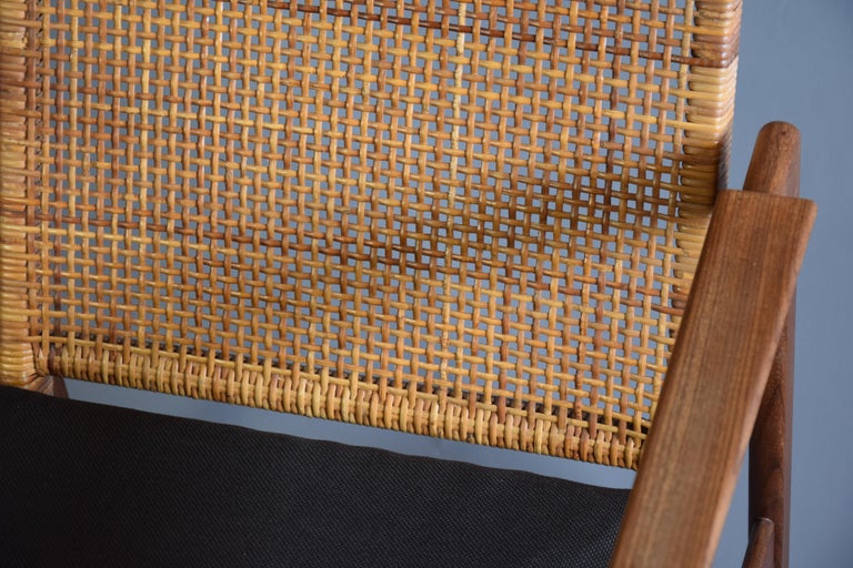 MidCentury Modern Cane and Wood Lounge Chair For Sale at 1stDibs