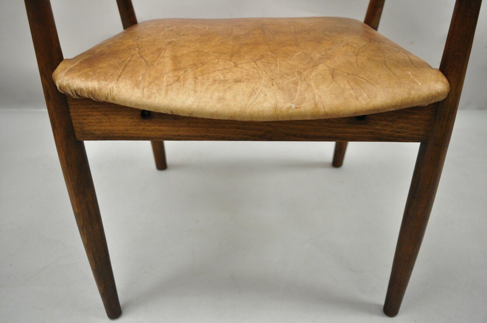Bois cintré Paire de fauteuils en bois courbé de style King Cole de James Mont, datant du milieu du siècle dernier en vente