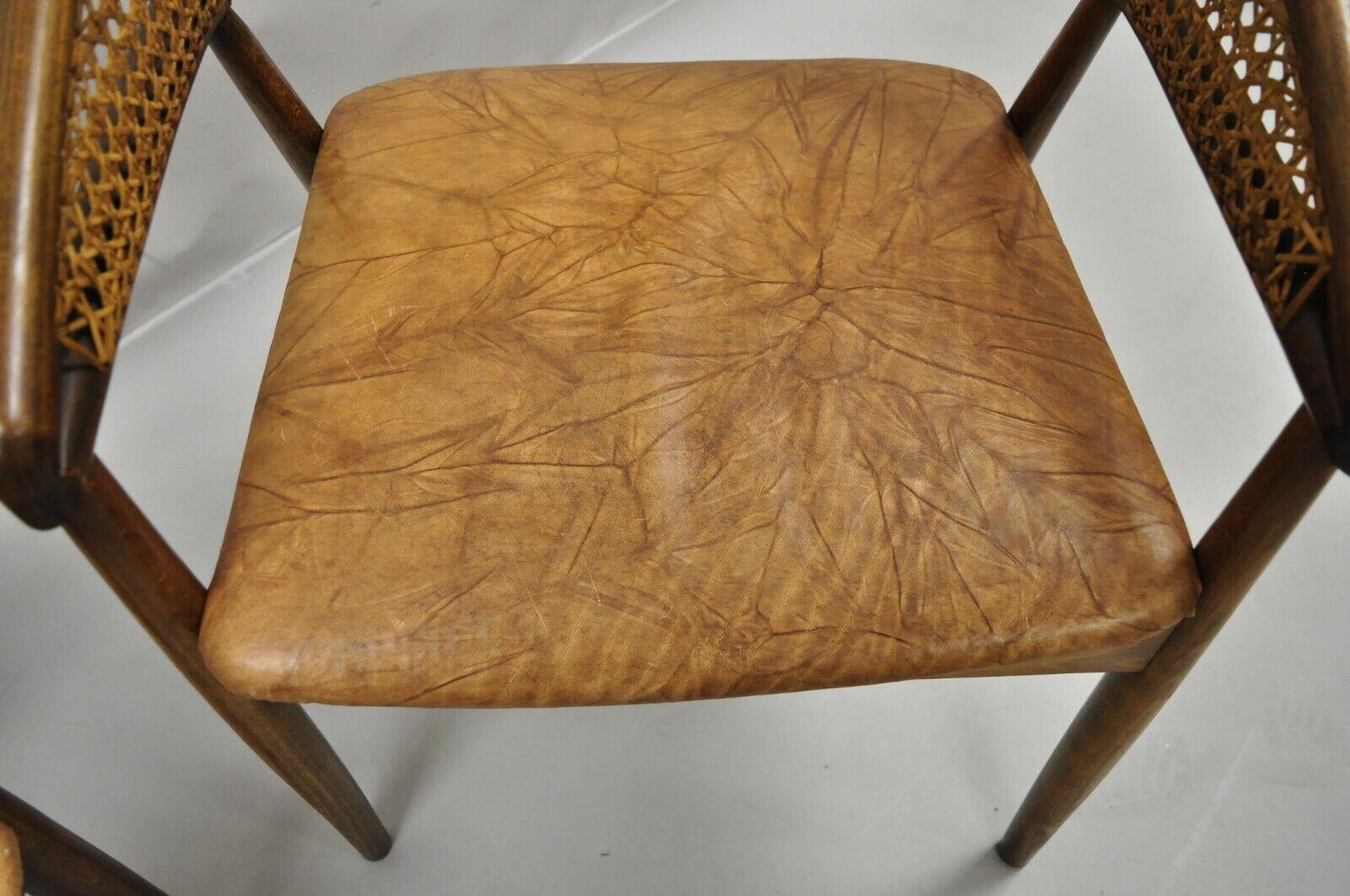 Paire de fauteuils en bois courbé de style King Cole de James Mont, datant du milieu du siècle dernier en vente 2