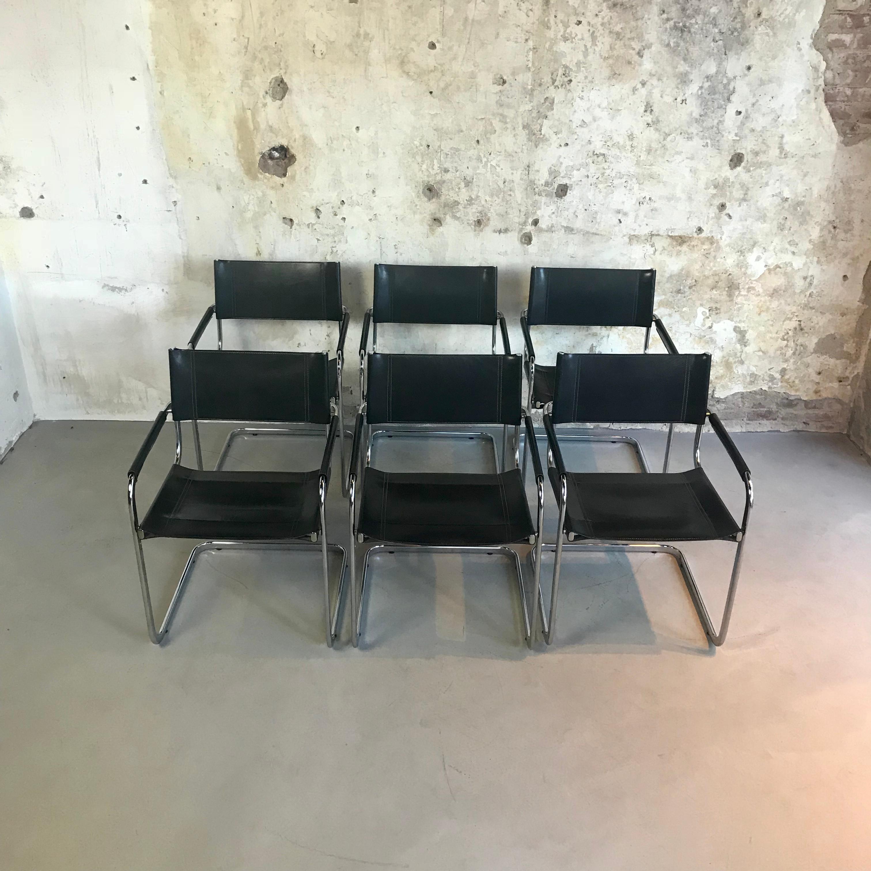 Italian Mid-Century Modern Cantilever Chairs by Eero Aarnio for Mobel Italia, 1970s