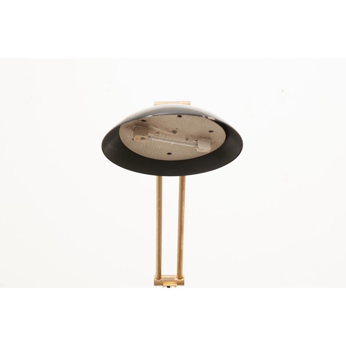 Lámpara de pie voladiza moderna de mediados de siglo en venta 6